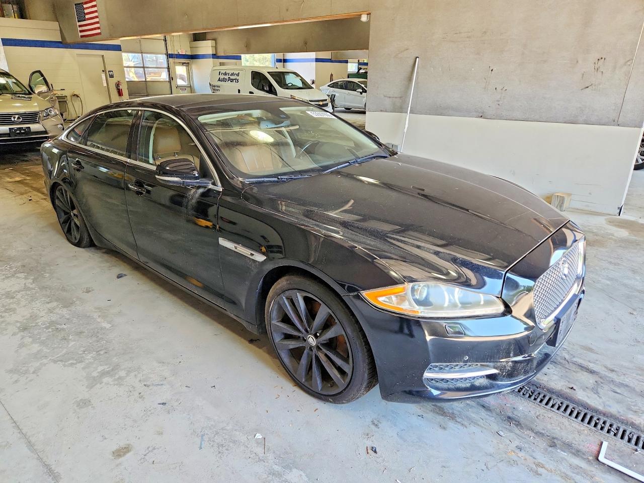 2012 Jaguar Xjl Черный vin: SAJWA2GB2CLV26774