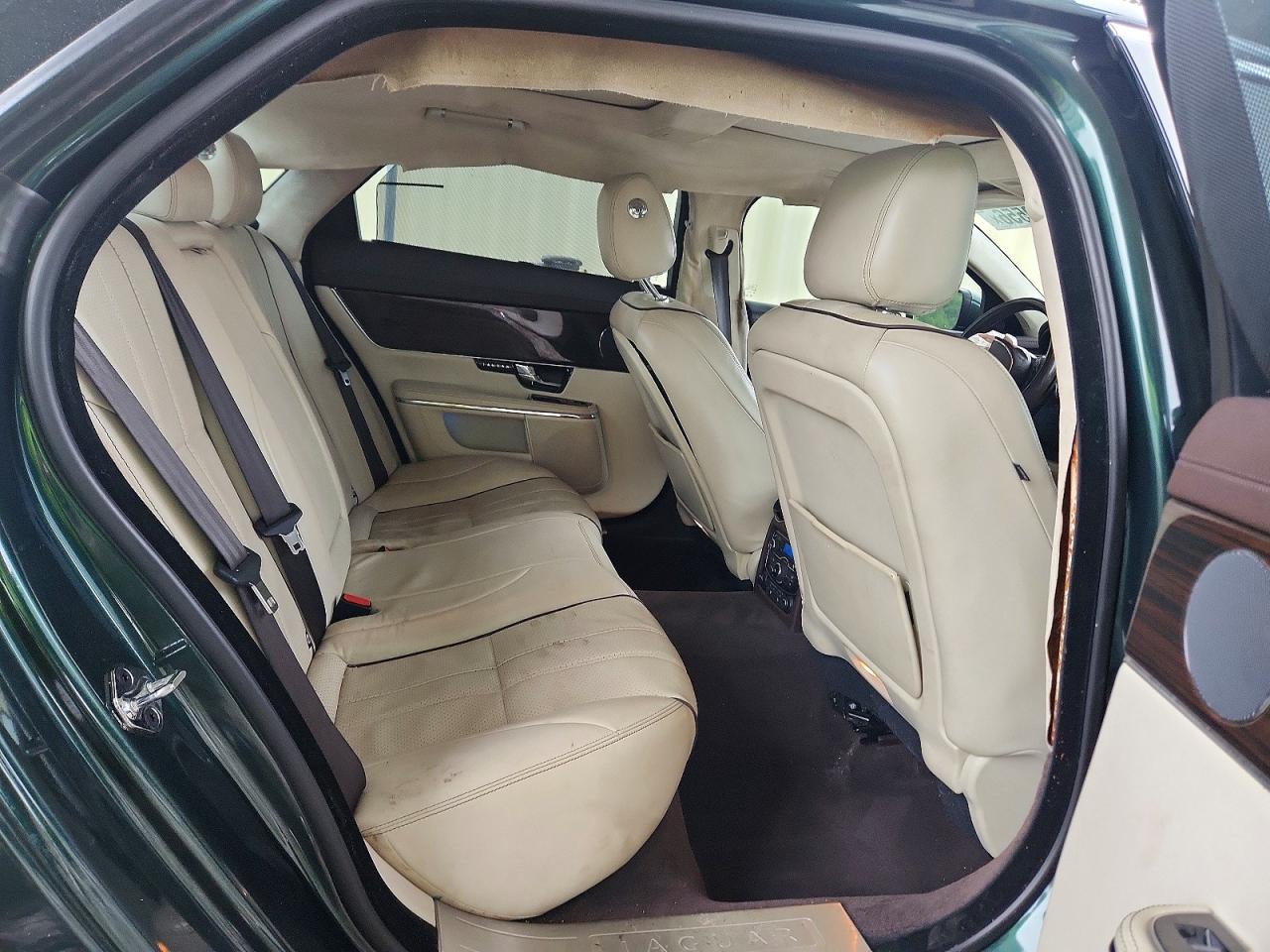 2012 Jaguar Xjl Green vin: SAJWA2GB4CLV22810