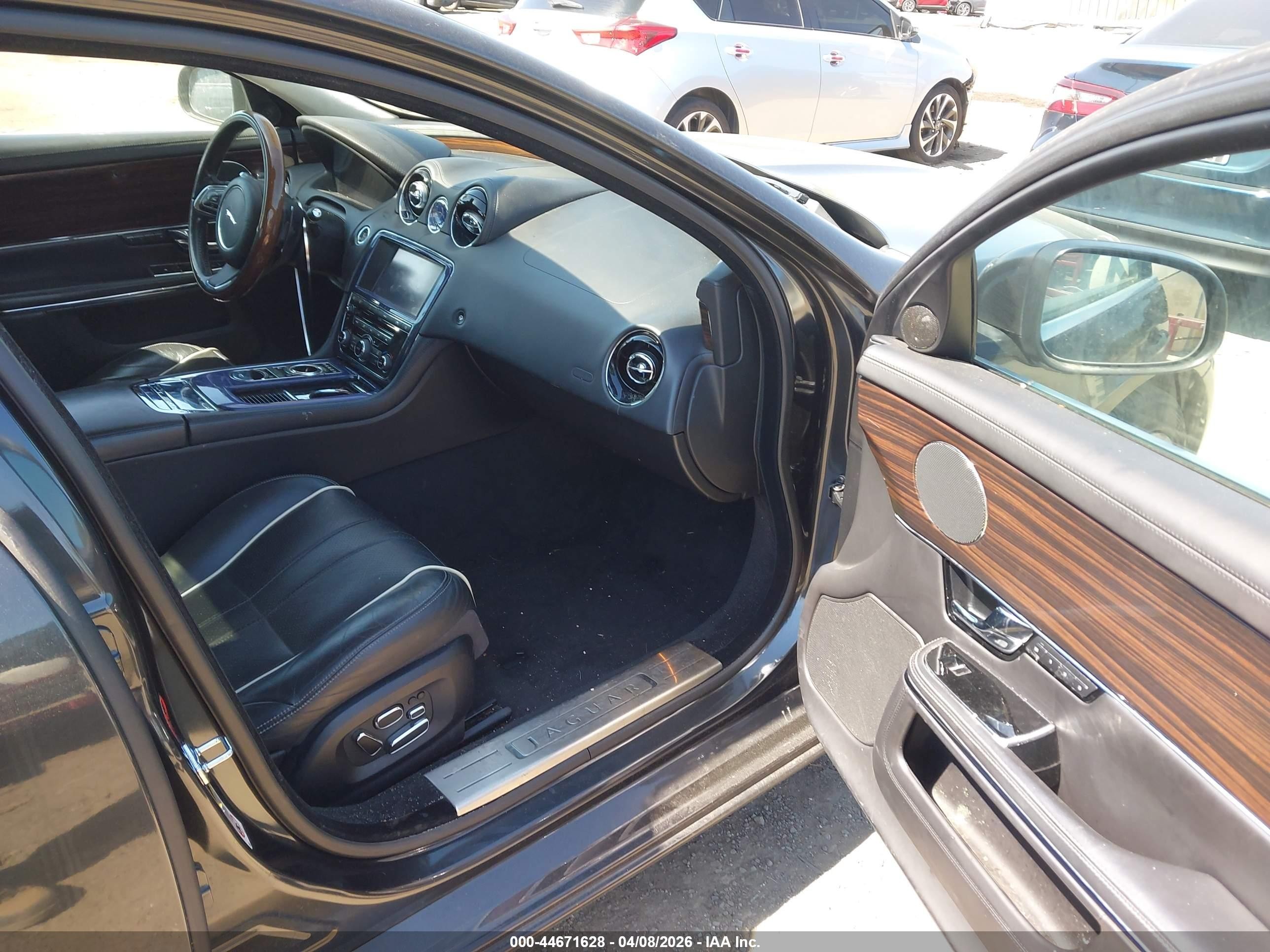 2011 Jaguar Xj Xjl Black vin: SAJWA2GB6BLV10592