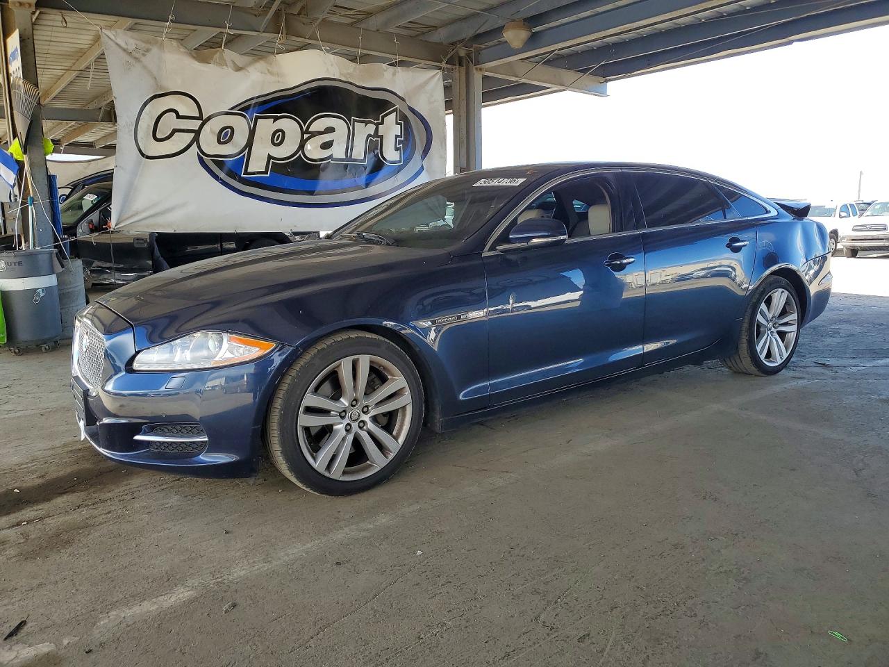 2012 Jaguar Xjl Blue vin: SAJWA2GB6CLV37082