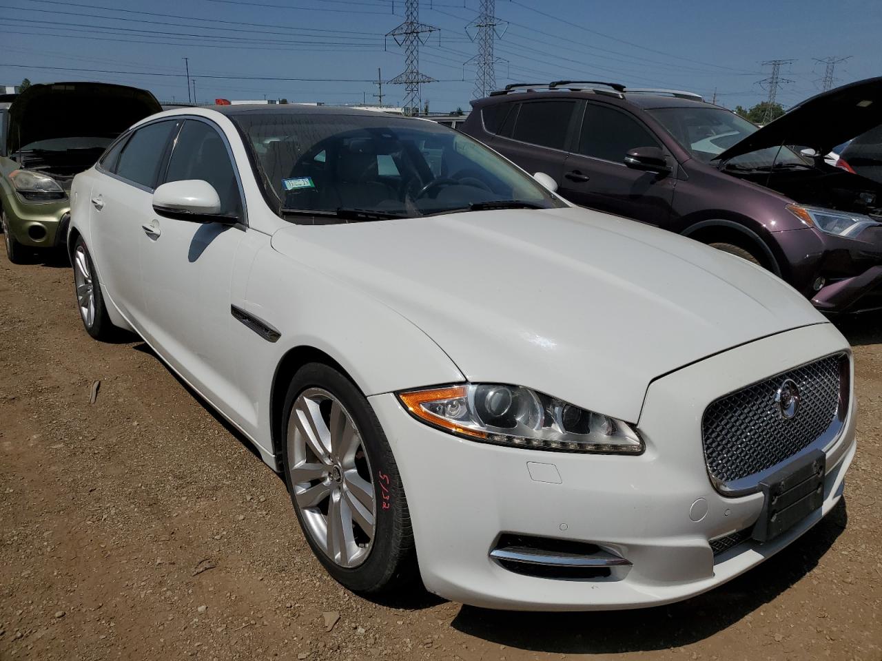 2012 Jaguar Xjl White vin: SAJWA2GB7CLV28665