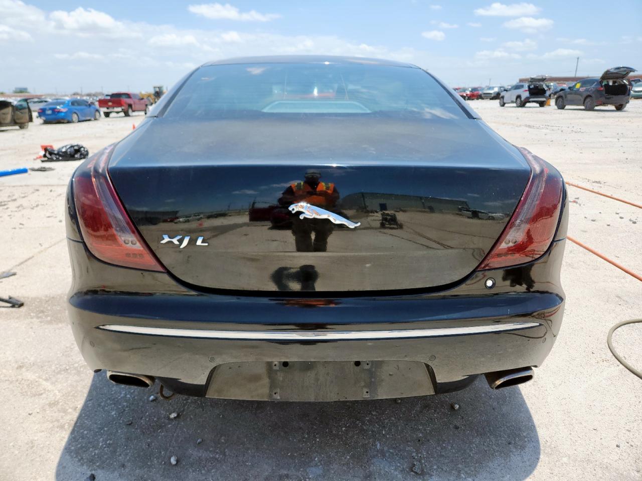 2012 Jaguar Xjl Black vin: SAJWA2GB7CLV38998