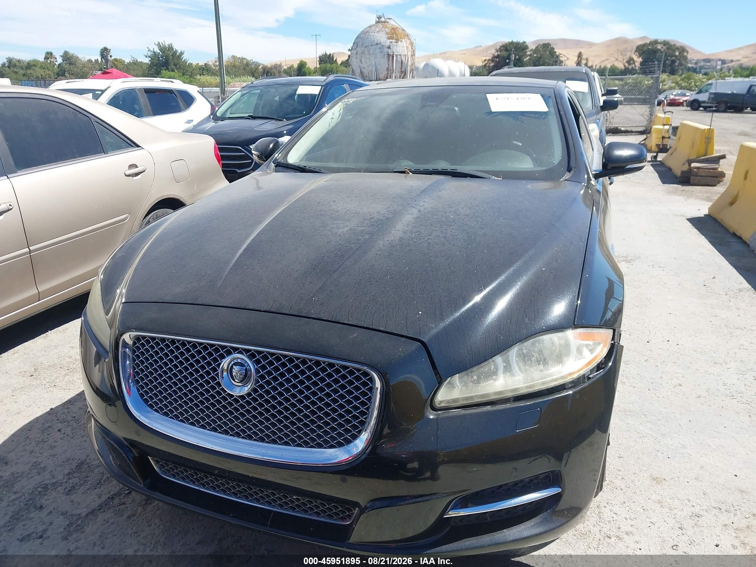 2011 Jaguar Xj Xjl Black vin: SAJWA2GB9BLV10246