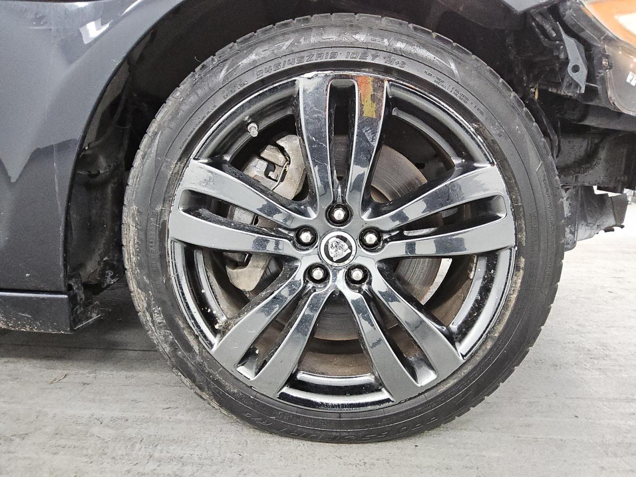 2012 Jaguar Xjl Black vin: SAJWA2GB9CLV28263 Damage: Right Front Wheel, Curb Rash, 7 To 8 Inches