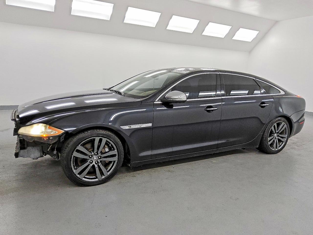 2012 Jaguar Xjl Black vin: SAJWA2GB9CLV28263
