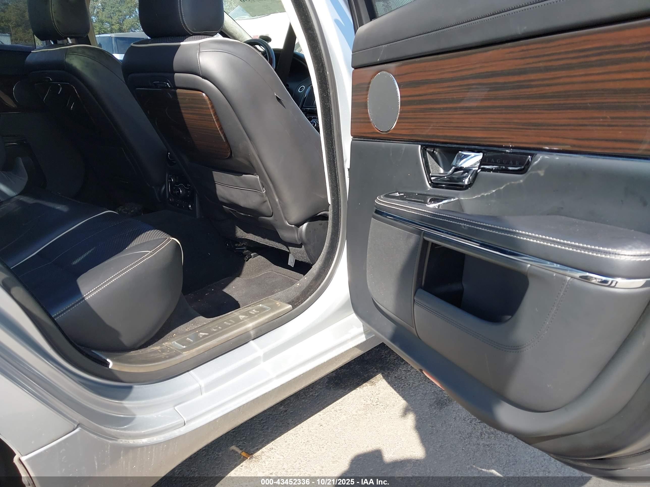 2012 Jaguar Xj Xjl Portfolio Серебряный vin: SAJWA2GB9CLV28618
