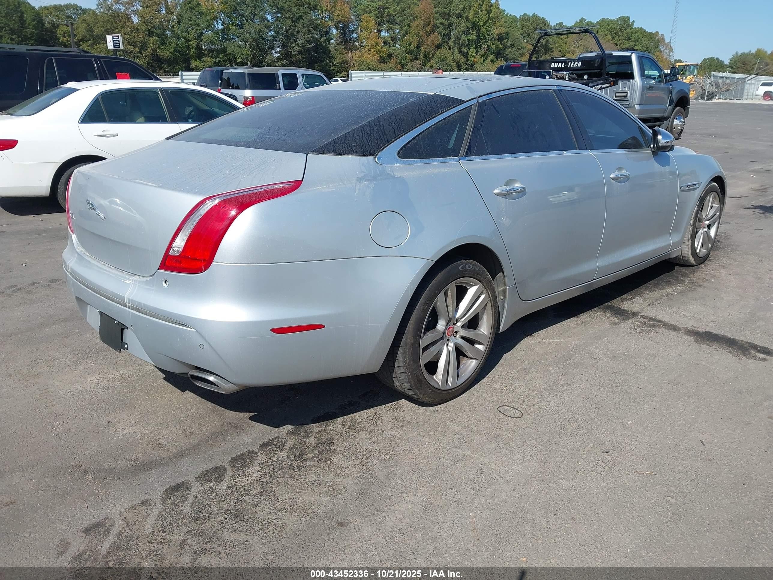 2012 Jaguar Xj Xjl Portfolio Серебряный vin: SAJWA2GB9CLV28618