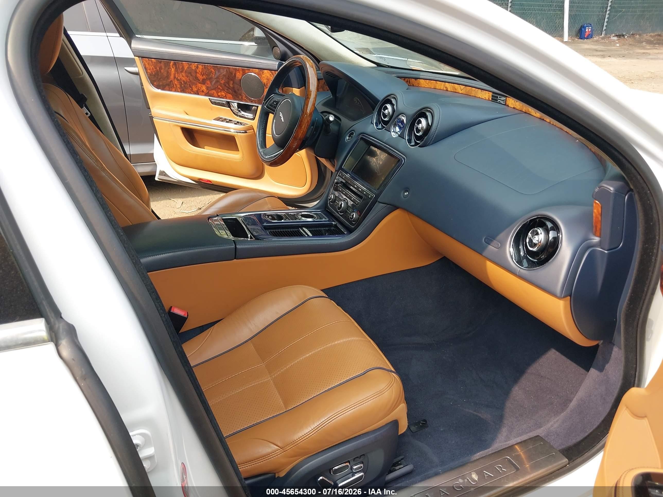 2012 Jaguar Xj Xjl Portfolio White vin: SAJWA2GB9CLV32278