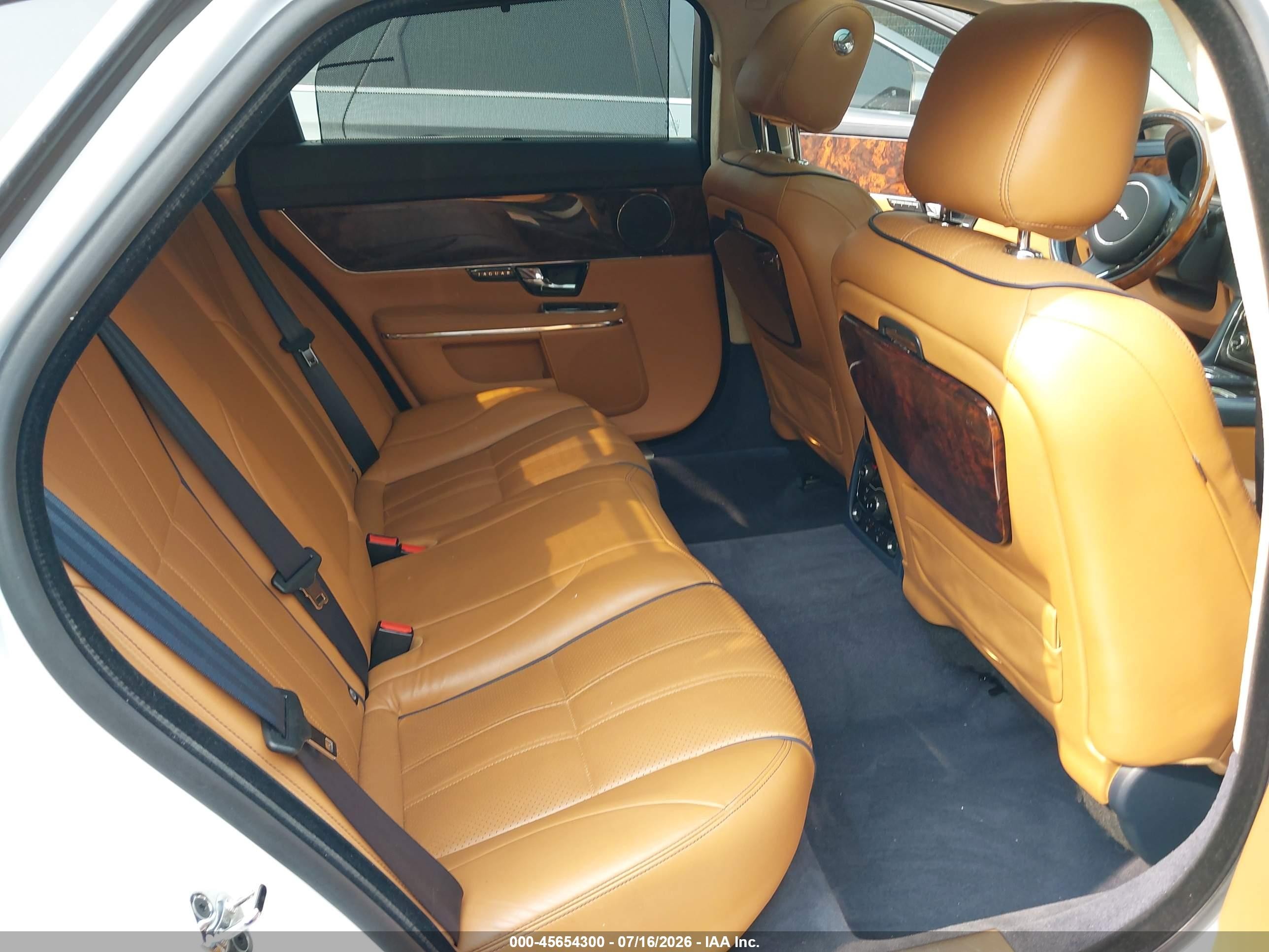 2012 Jaguar Xj Xjl Portfolio White vin: SAJWA2GB9CLV32278