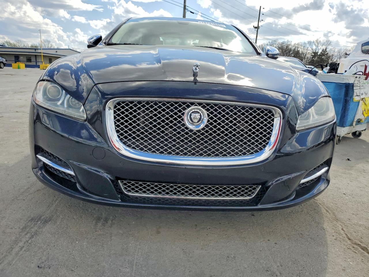 2013 Jaguar Xj Black vin: SAJWA2GB9DLV40141