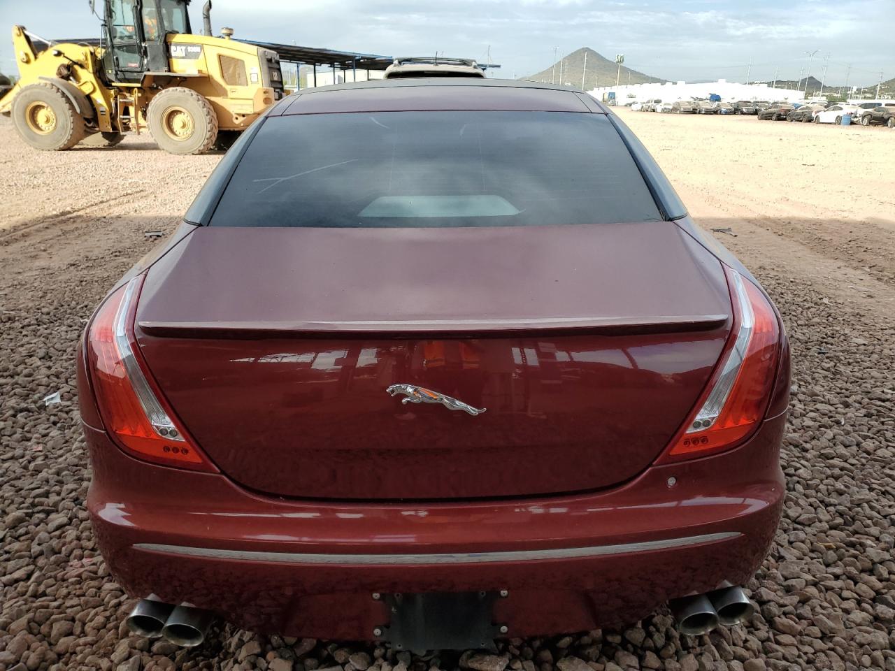 2012 Jaguar Xjl Burgundy vin: SAJWA2GBXCLV27266
