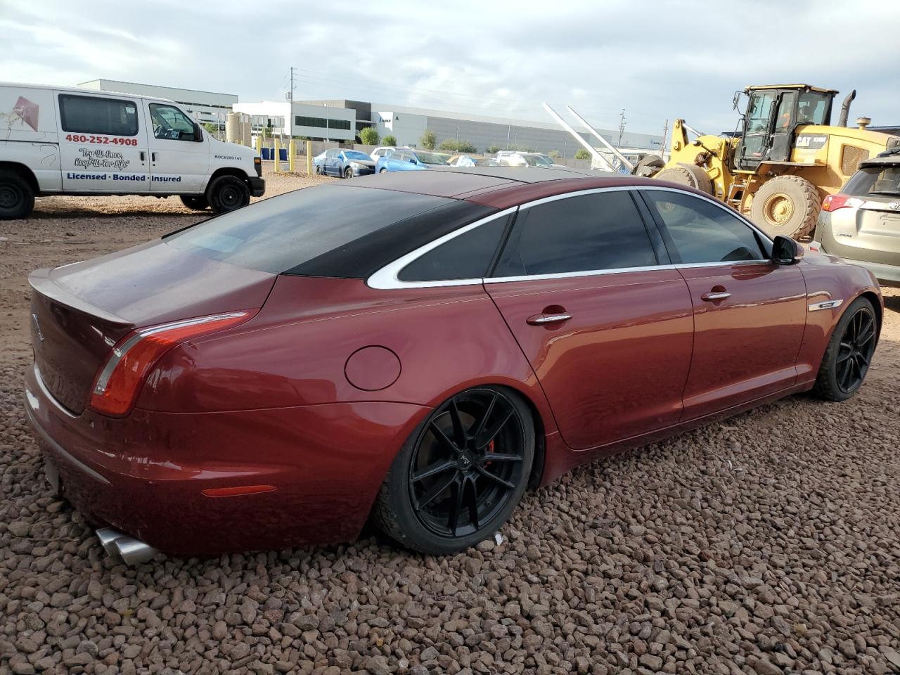 2012 Jaguar Xjl Burgundy vin: SAJWA2GBXCLV27266