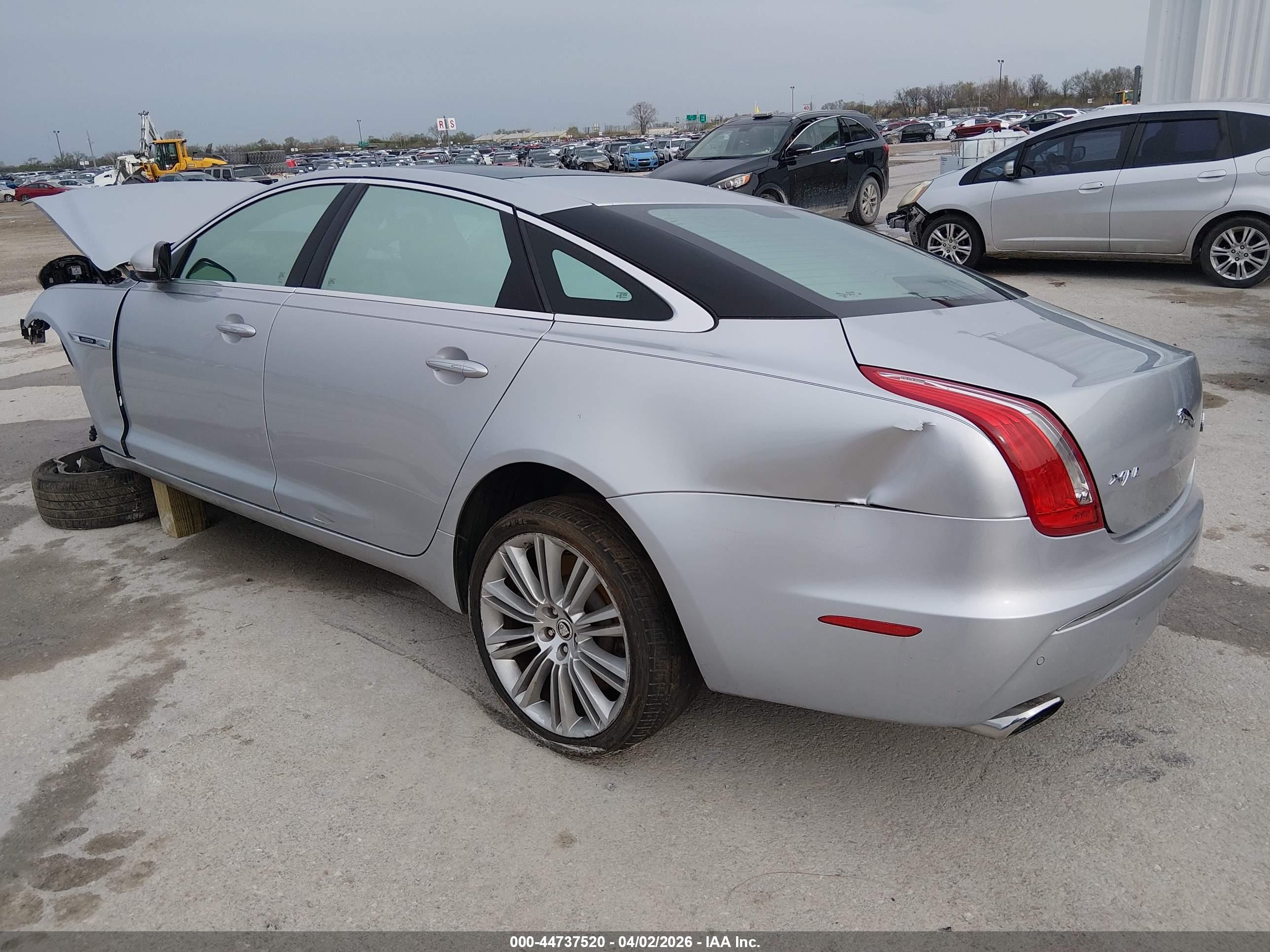 2012 Jaguar Xj Xjl Supercharged Silver vin: SAJWA2GE2CMV31834