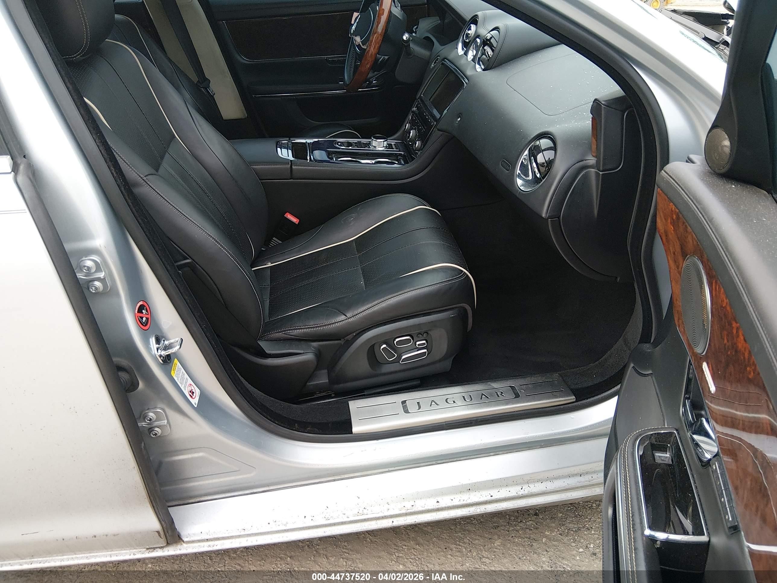 2012 Jaguar Xj Xjl Supercharged Silver vin: SAJWA2GE2CMV31834