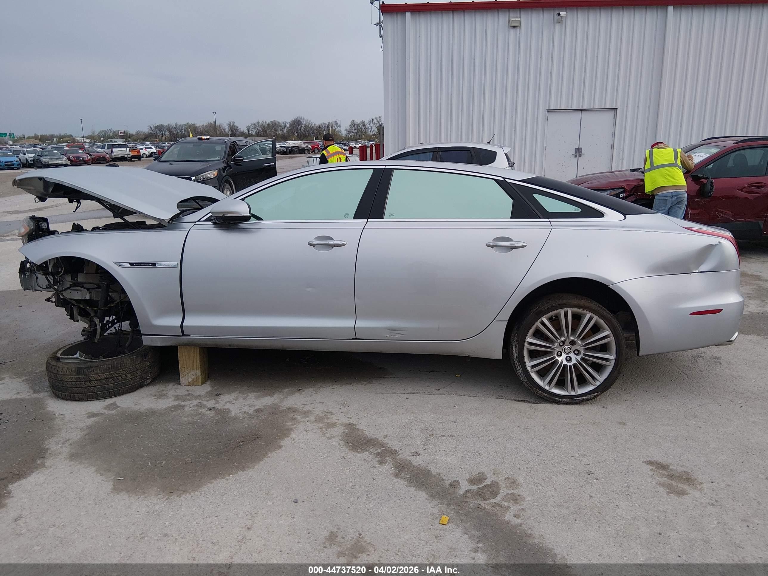 2012 Jaguar Xj Xjl Supercharged Silver vin: SAJWA2GE2CMV31834