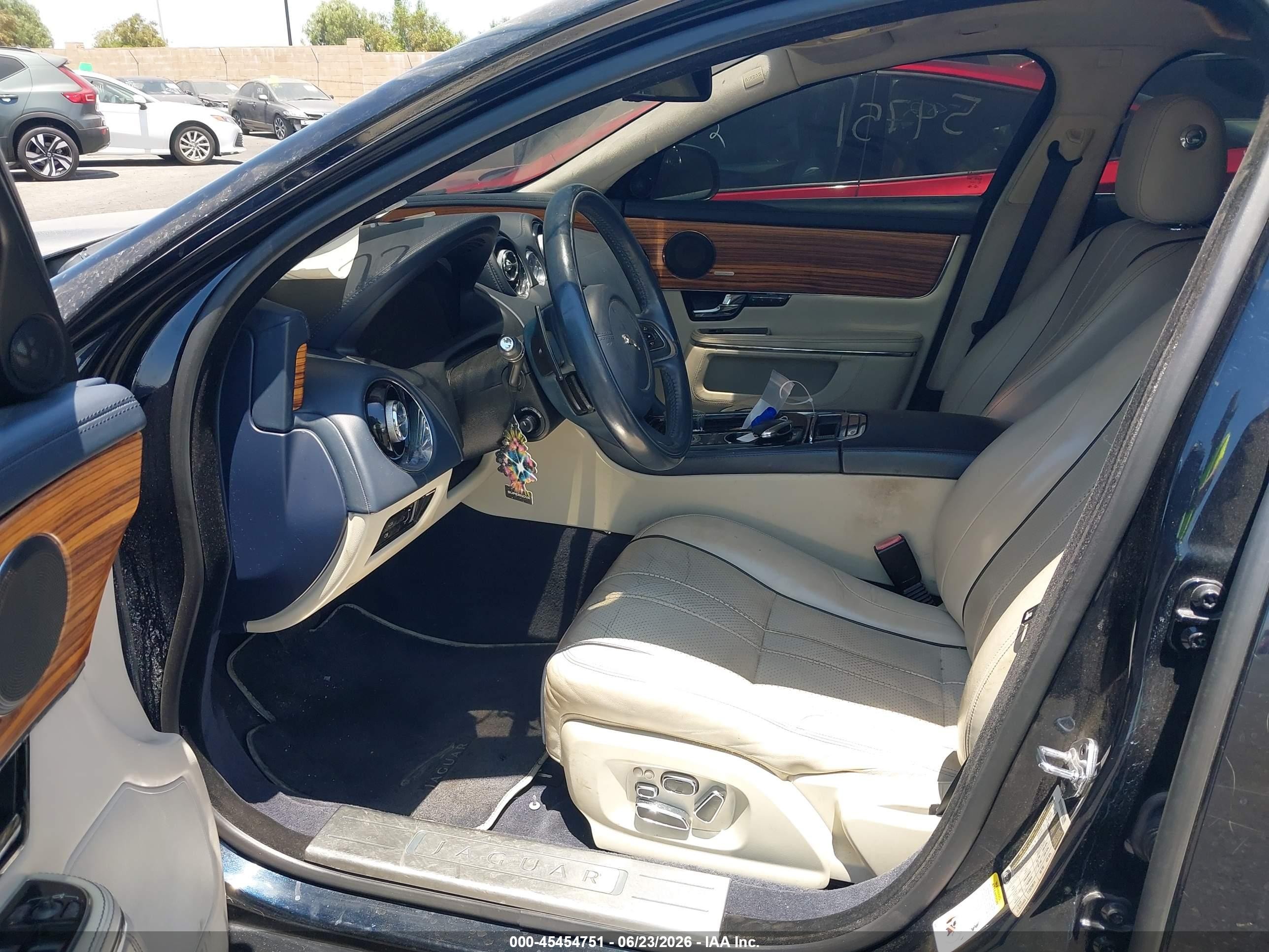 2011 Jaguar Xj Xjl Supercharged Black vin: SAJWA2GE3BMV00686