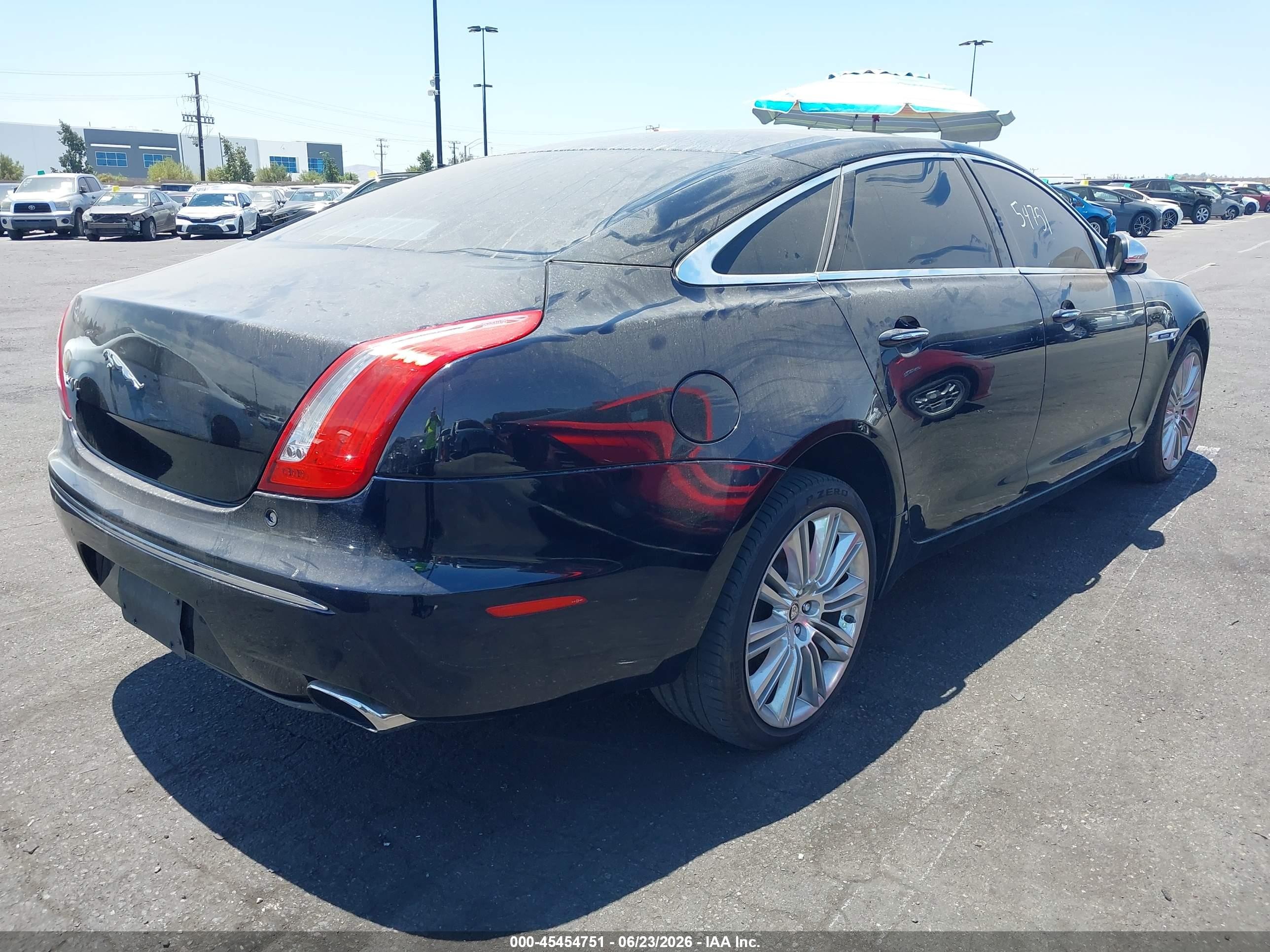 2011 Jaguar Xj Xjl Supercharged Black vin: SAJWA2GE3BMV00686