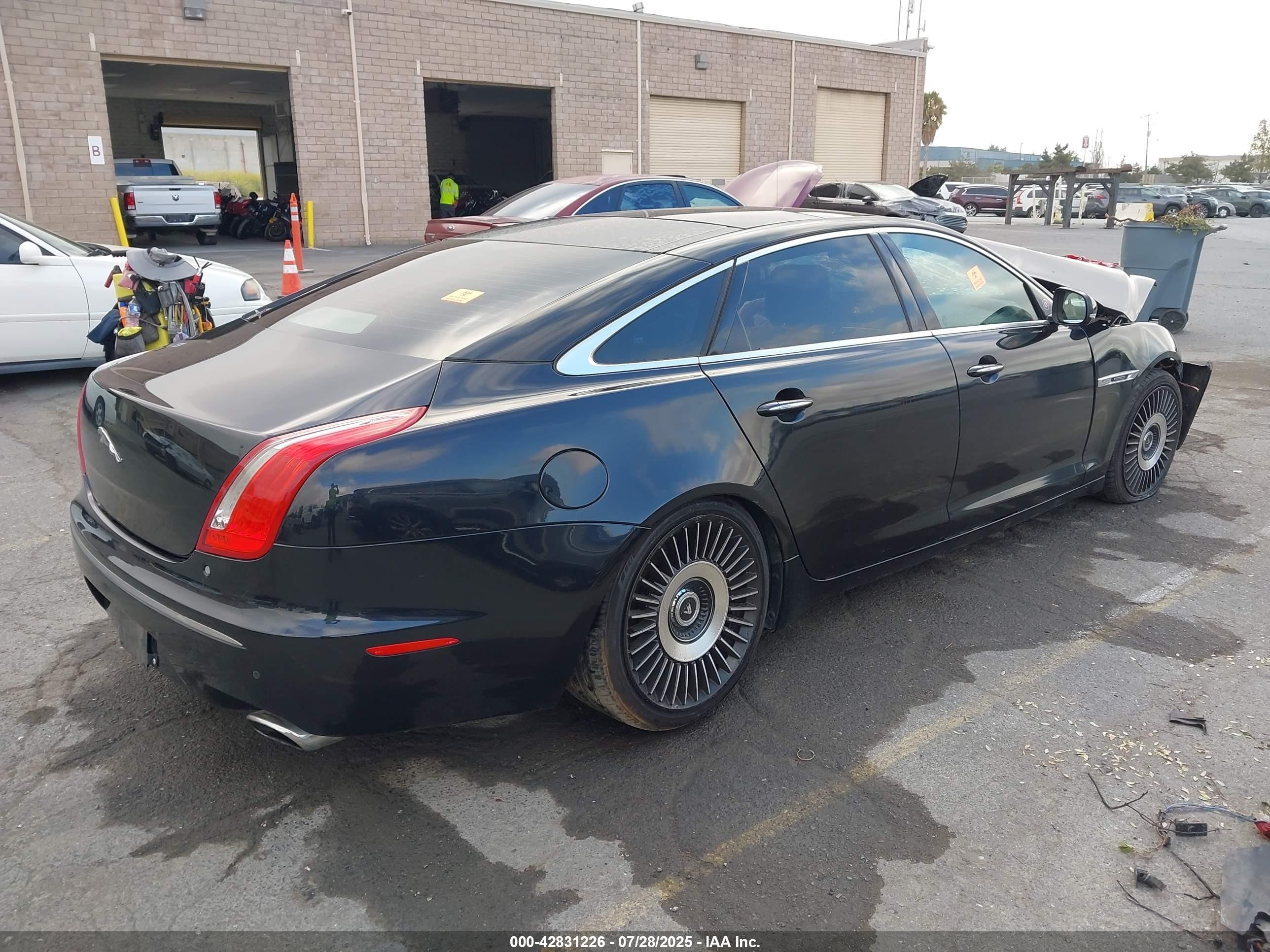 2012 Jaguar Xj Xjl Supercharged Black vin: SAJWA2GE5CMV31178