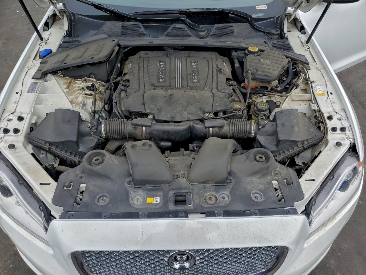 2012 Jaguar Xjl Supercharged White vin: SAJWA2GE8CMV26606