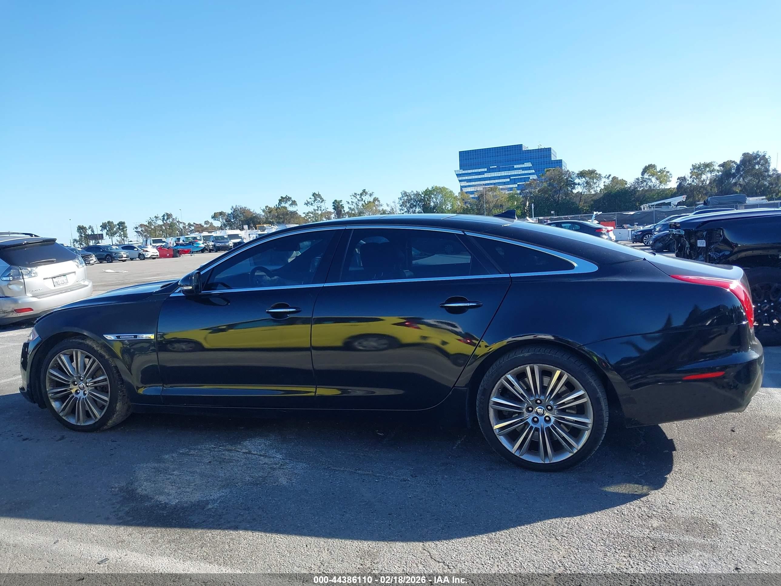 2013 Jaguar Xj Xjl Supercharged Black vin: SAJWA2GEXDMV40170