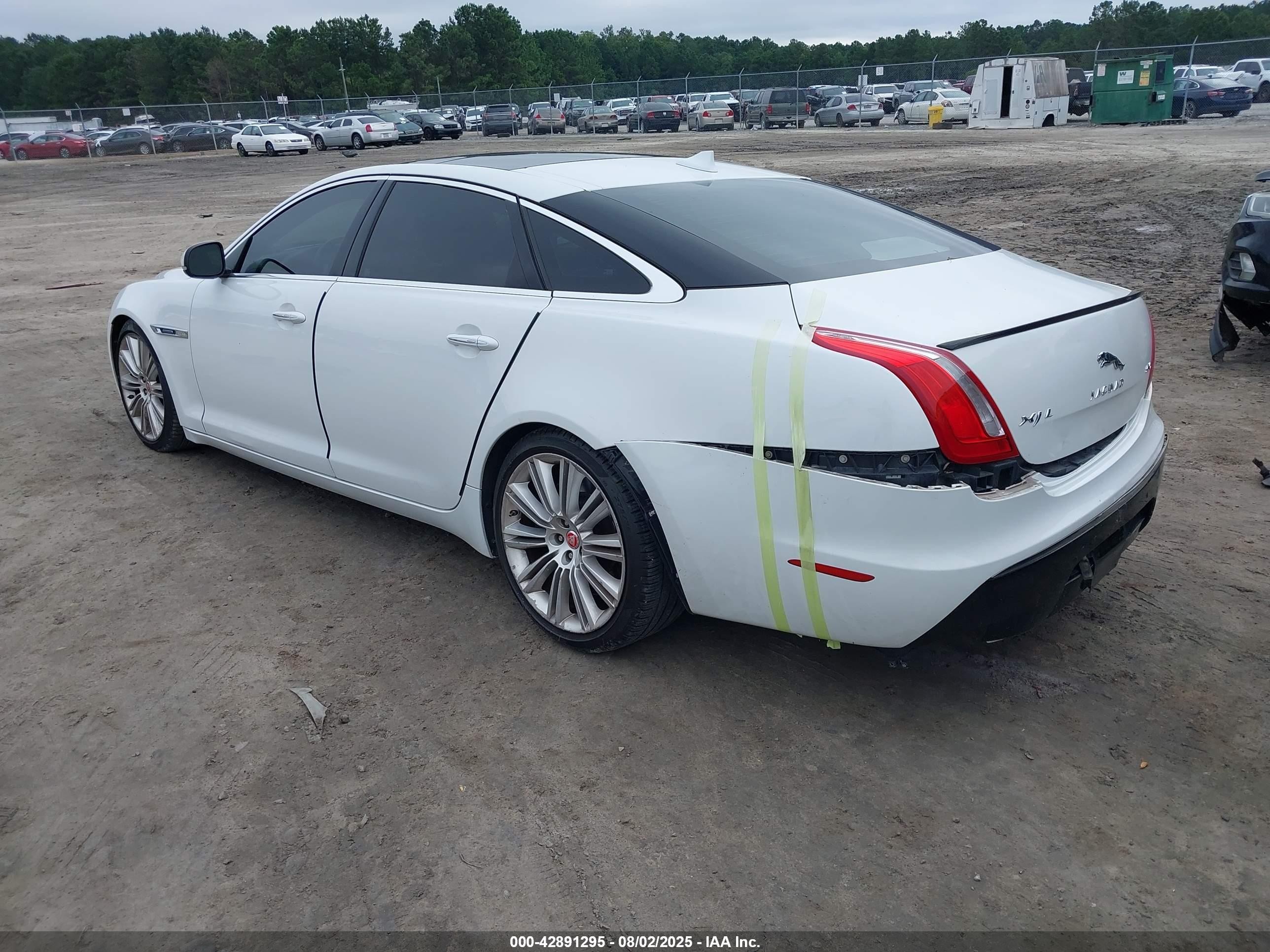 2014 Jaguar Xj Xjl Supercharged White vin: SAJWA2GT5EMV58396