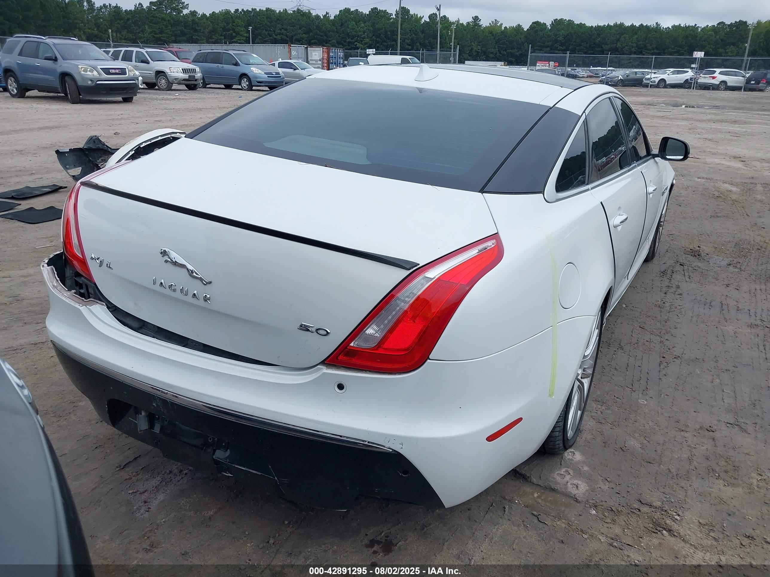 2014 Jaguar Xj Xjl Supercharged White vin: SAJWA2GT5EMV58396