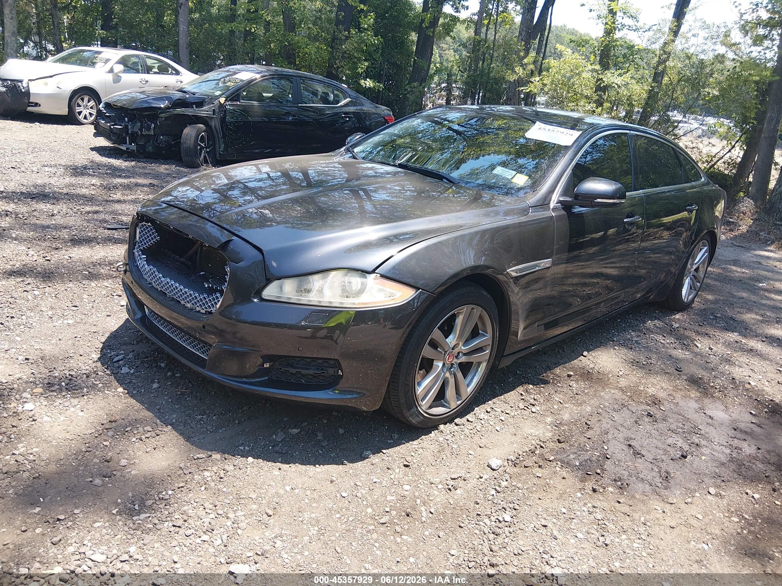 2014 Jaguar Xj Xjl Portfolio Серый vin: SAJWA2GZ3E8V60970
