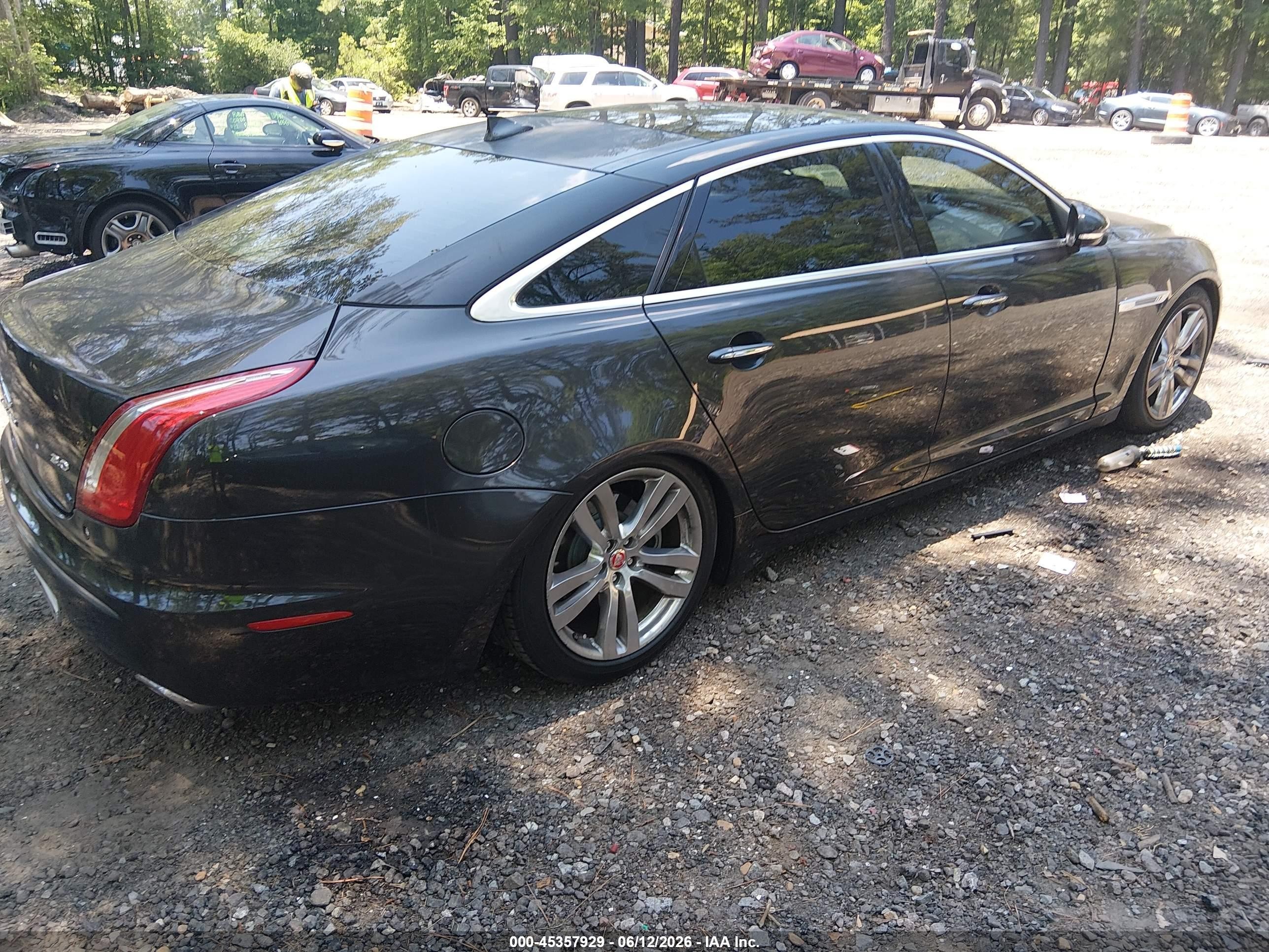 2014 Jaguar Xj Xjl Portfolio Серый vin: SAJWA2GZ3E8V60970