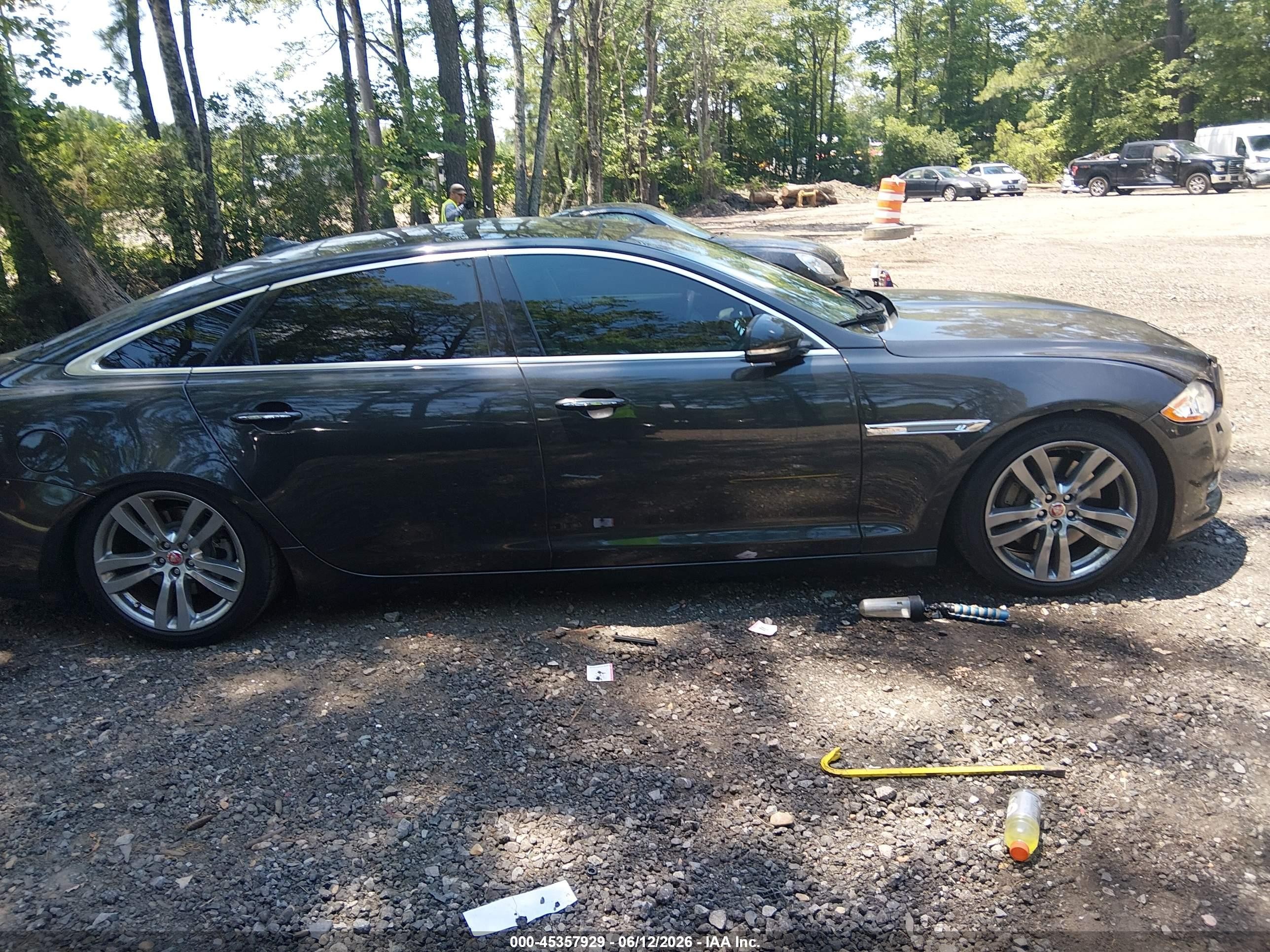 2014 Jaguar Xj Xjl Portfolio Серый vin: SAJWA2GZ3E8V60970