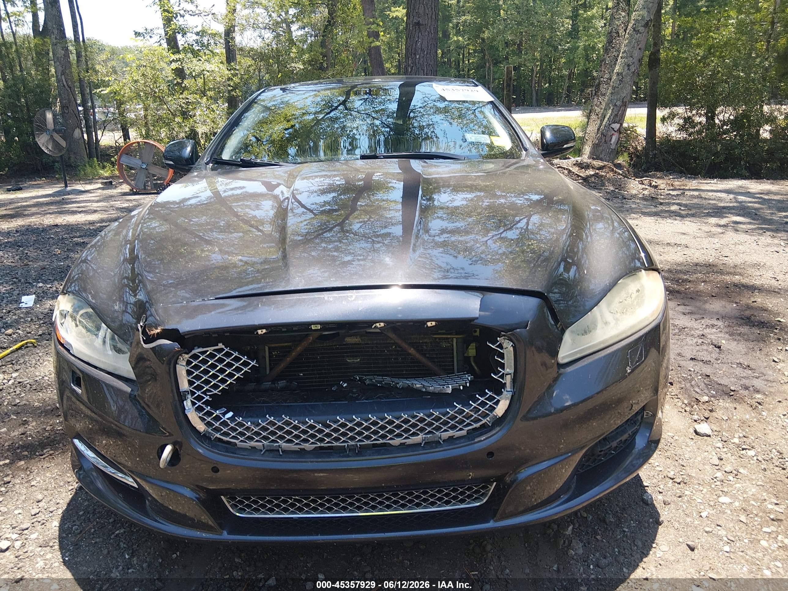 2014 Jaguar Xj Xjl Portfolio Серый vin: SAJWA2GZ3E8V60970