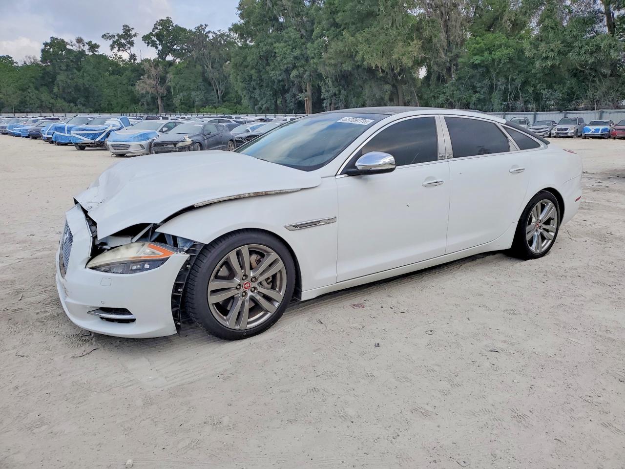 2014 Jaguar Xjl Portfolio White vin: SAJWA2GZ3E8V73587
