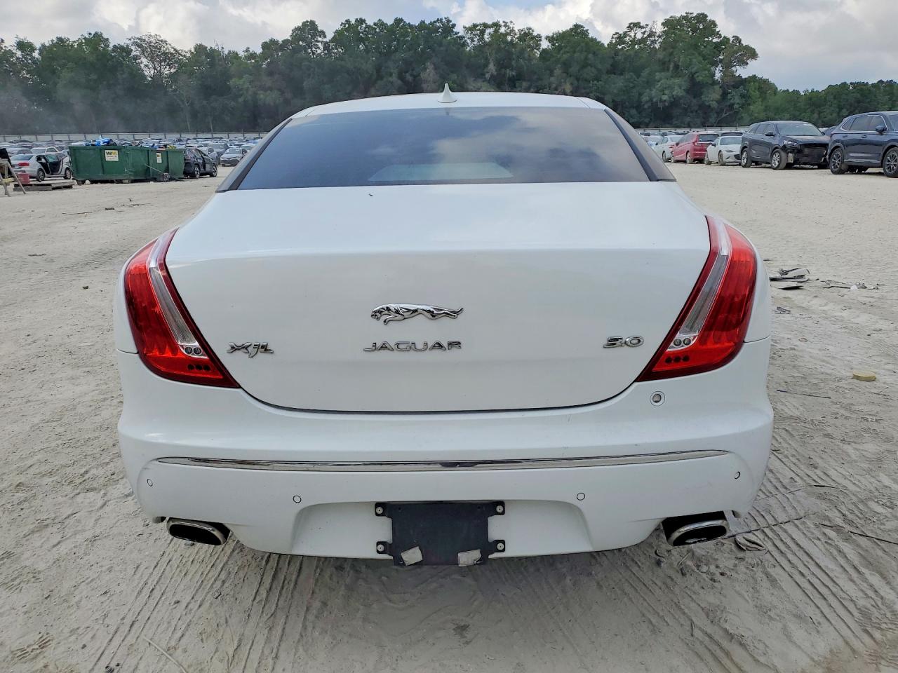 2014 Jaguar Xjl Portfolio White vin: SAJWA2GZ3E8V73587