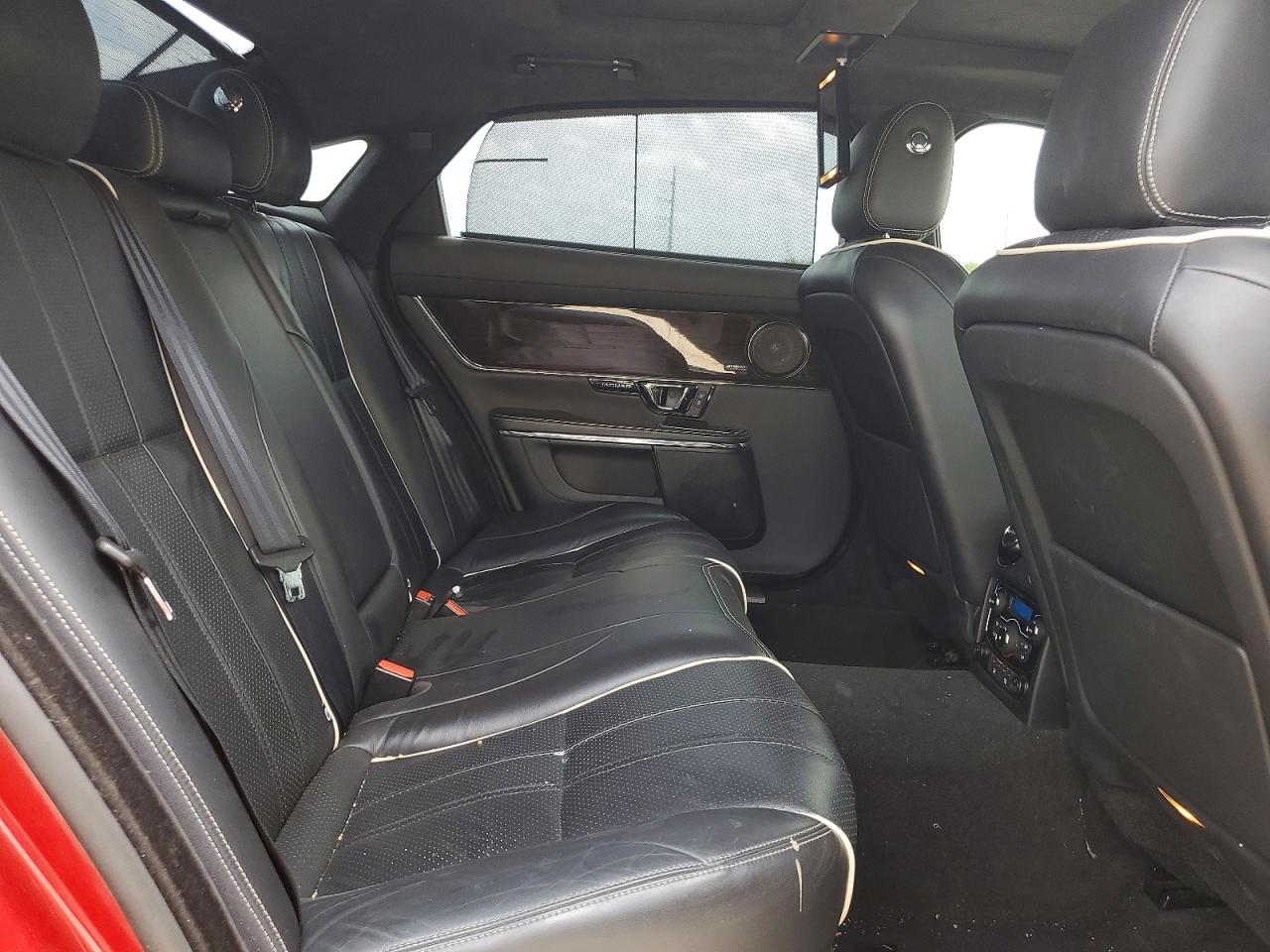 2015 Jaguar Xjl Portfolio Red vin: SAJWA2GZ8F8V86059