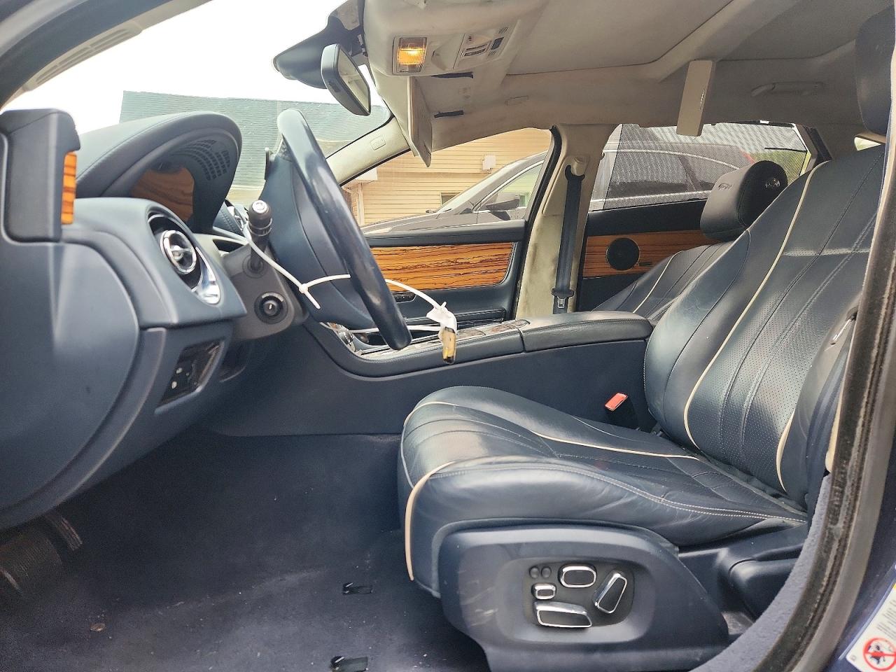 2014 Jaguar Xjl Portfolio Blue vin: SAJWA2GZXE8V62599