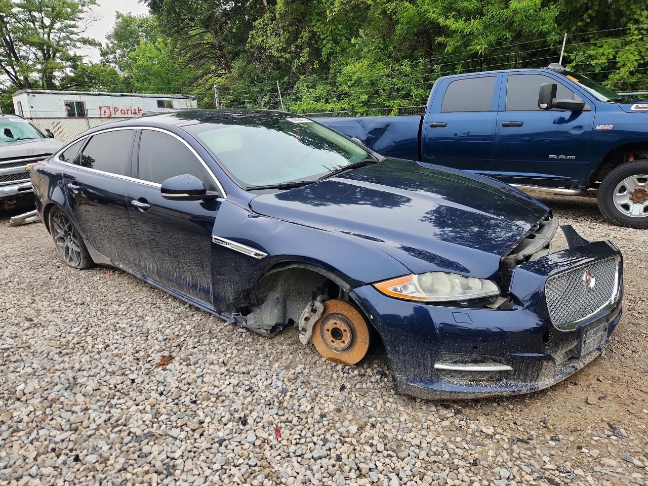 2014 Jaguar Xjl Portfolio Blue vin: SAJWA2GZXE8V62599