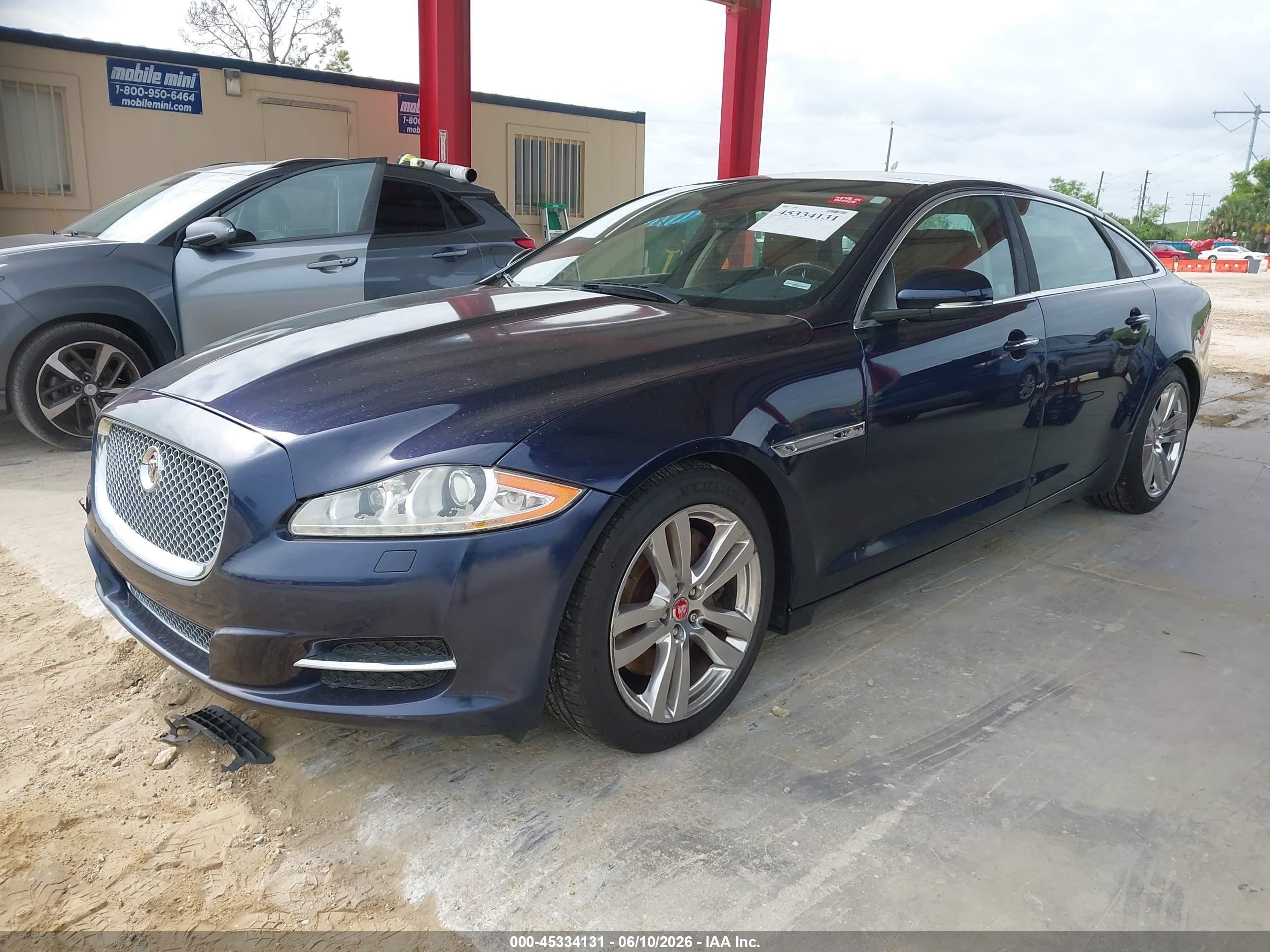 2015 Jaguar Xj Xjl Portfolio Blue vin: SAJWA2GZXF8V81154