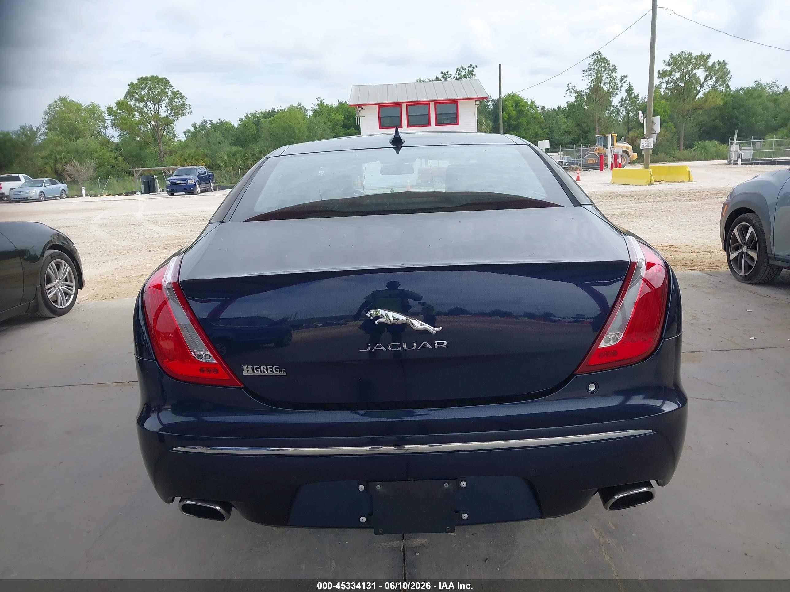 2015 Jaguar Xj Xjl Portfolio Blue vin: SAJWA2GZXF8V81154