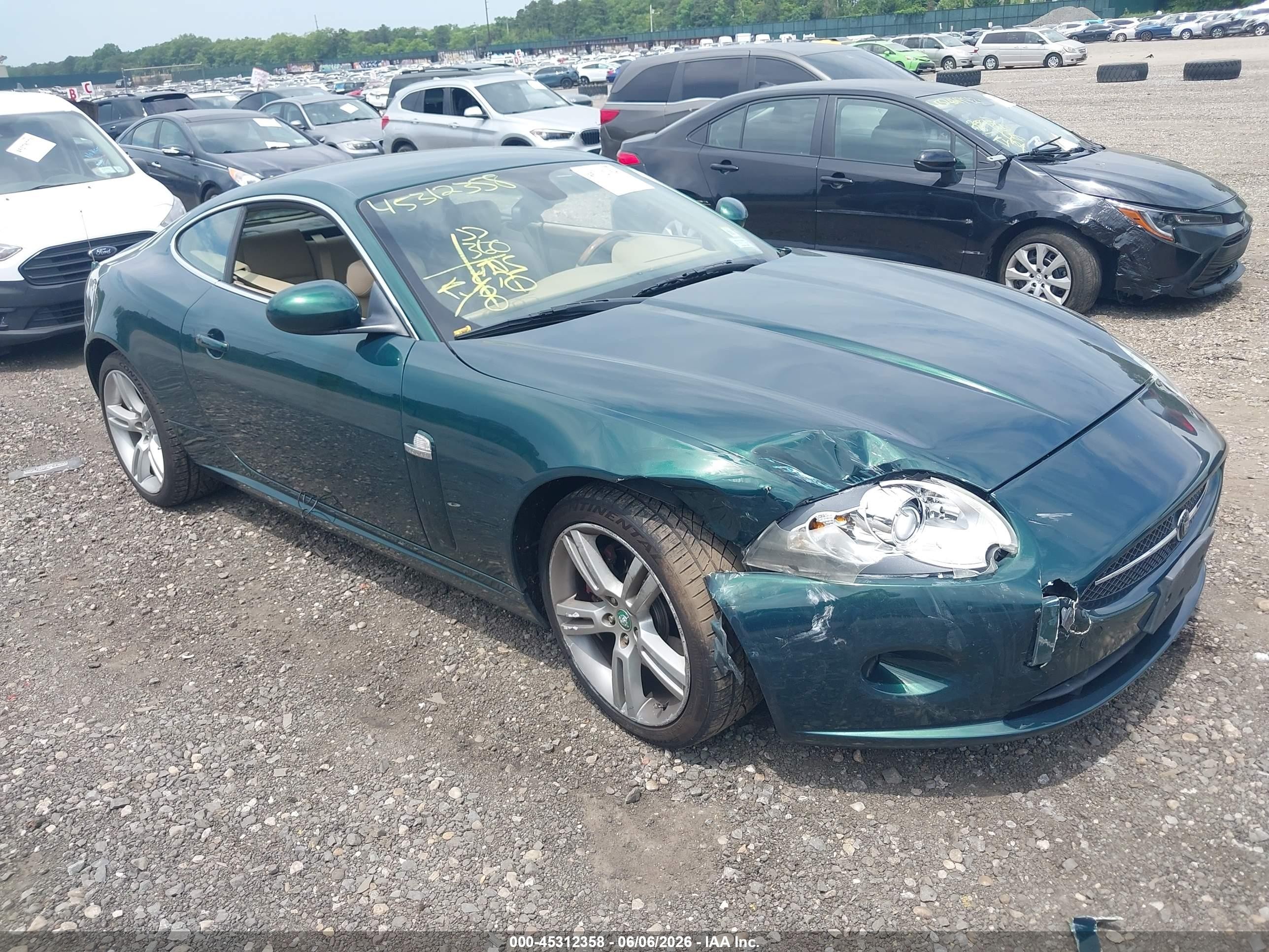 2007 Jaguar Xk   Green vin: SAJWA43B075B11905