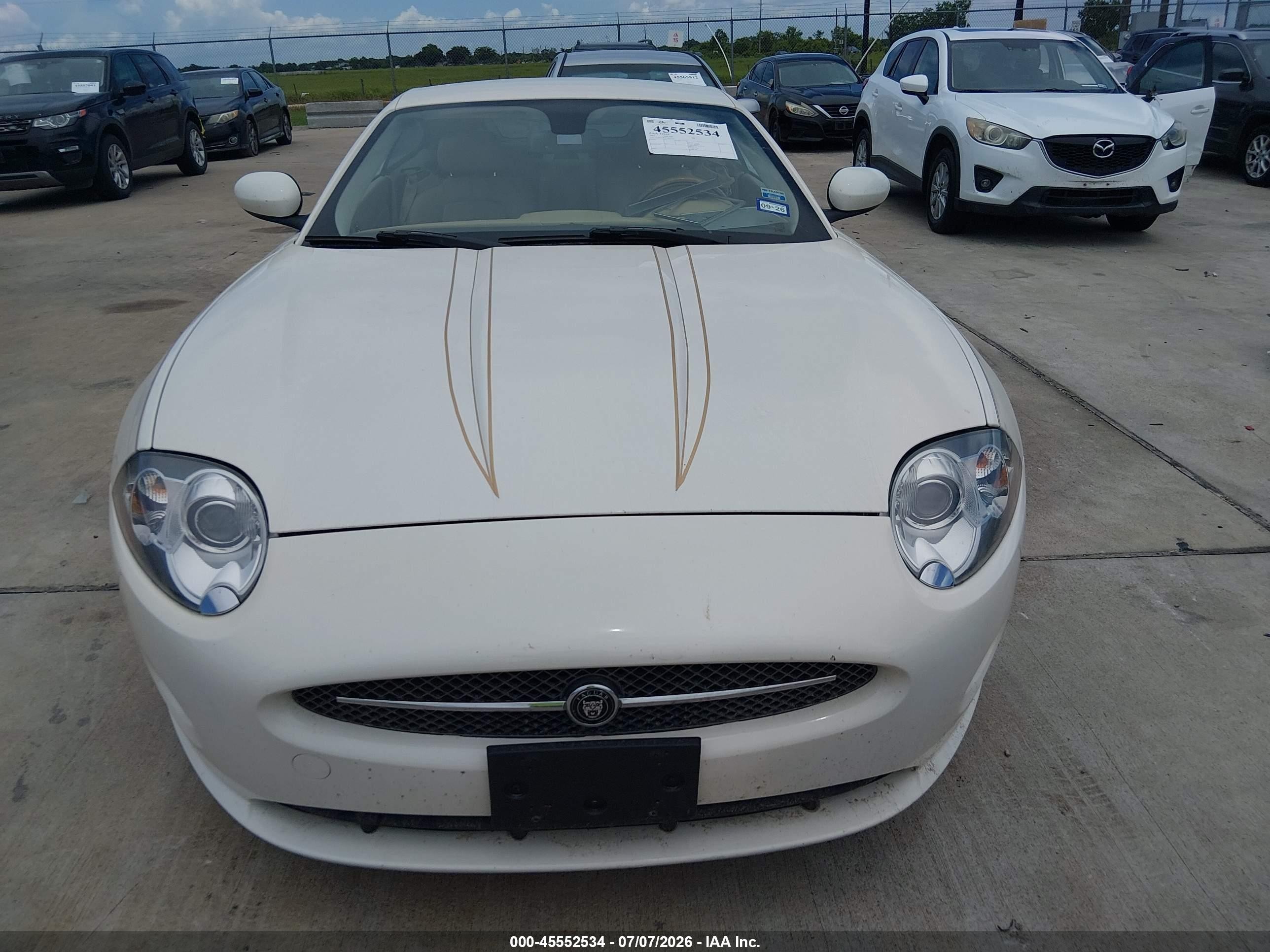 2007 Jaguar Xk   White vin: SAJWA43BX75B11765