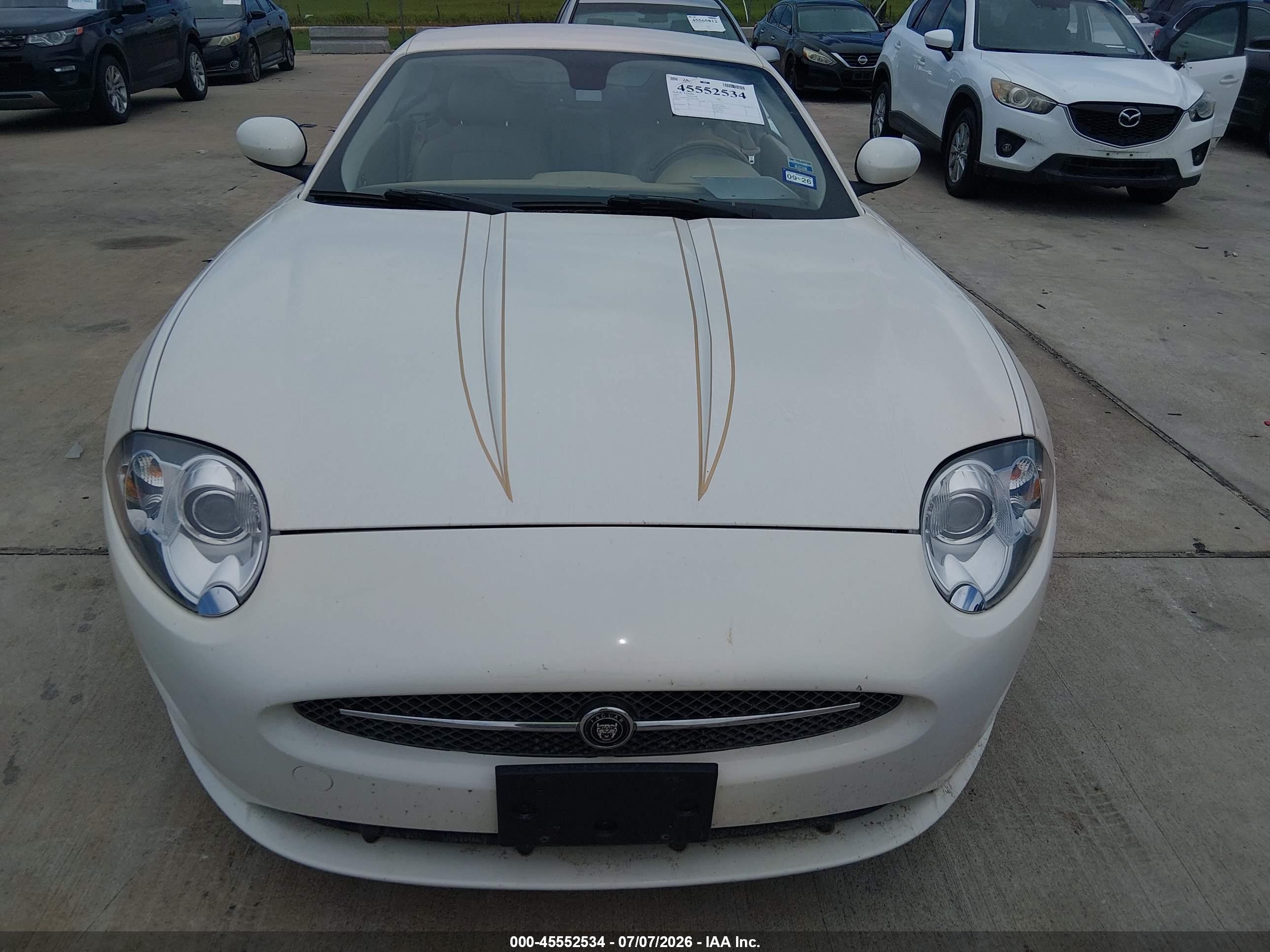2007 Jaguar Xk   White vin: SAJWA43BX75B11765
