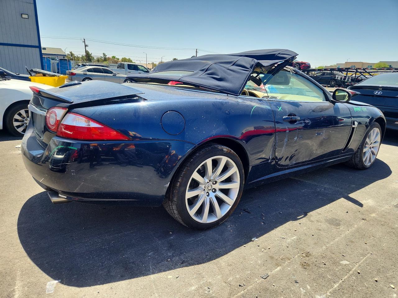2008 Jaguar Xk Blue vin: SAJWA44B085B26291