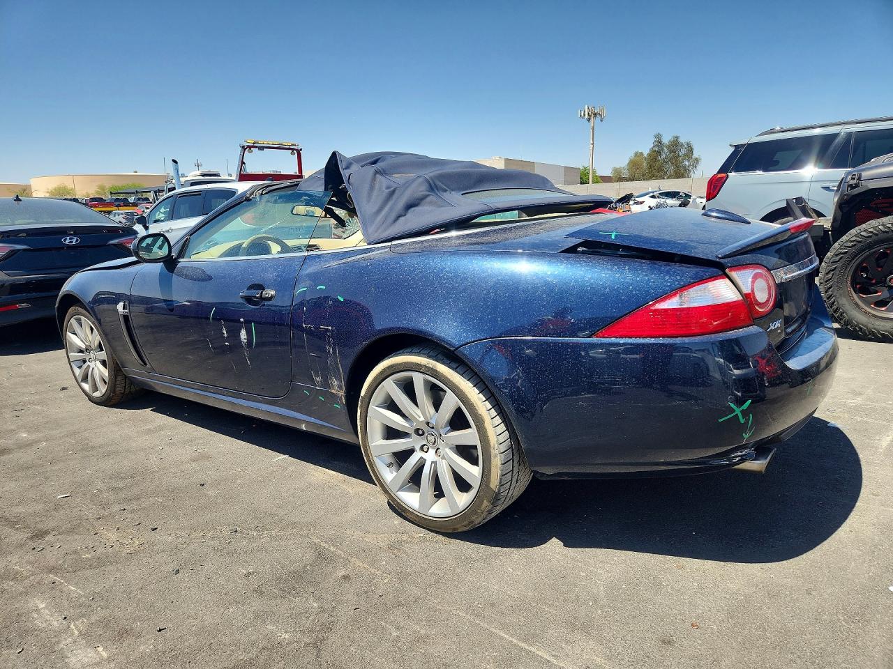 2008 Jaguar Xk Blue vin: SAJWA44B085B26291
