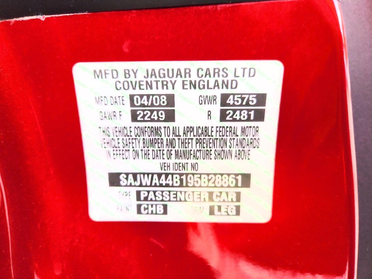 2009 Jaguar Xk Красный vin: SAJWA44B195B28861