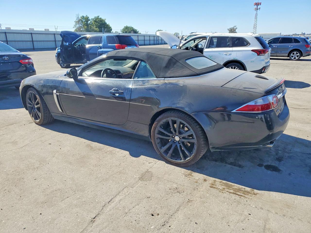 2009 Jaguar Xk Black vin: SAJWA44B695B30797