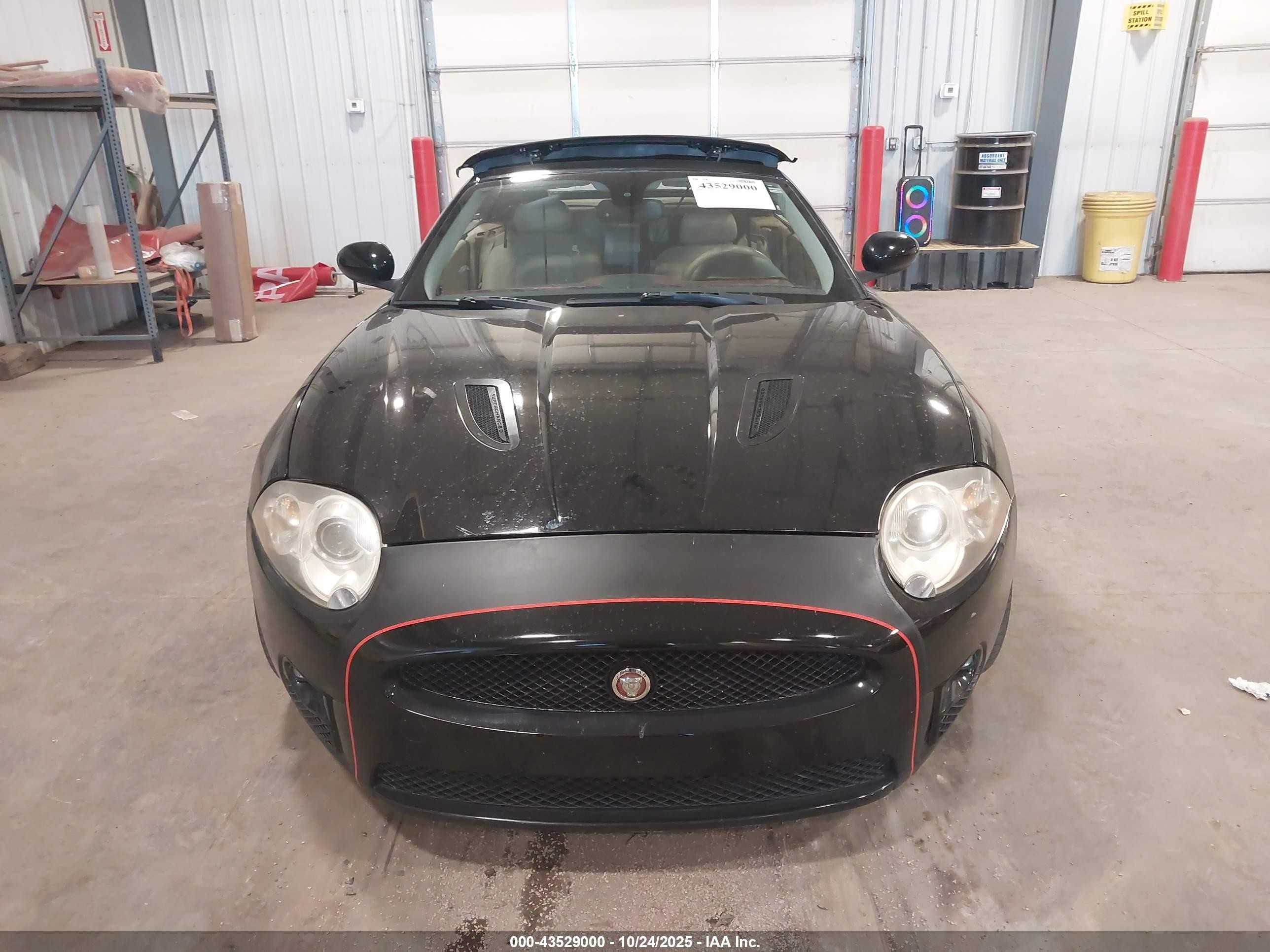 2007 Jaguar Xkr   Black vin: SAJWA44C179B13808