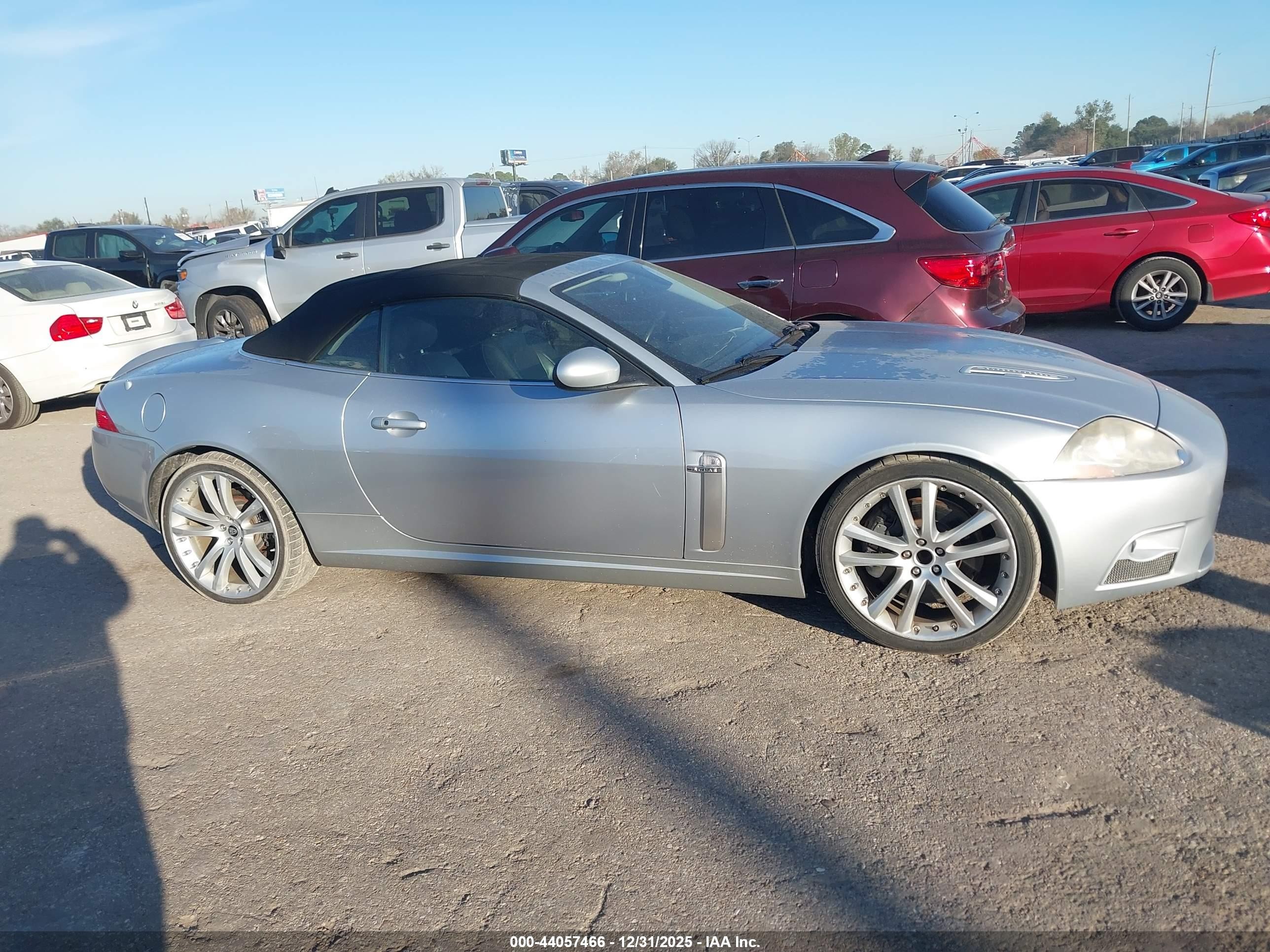 2007 Jaguar Xkr   Silver vin: SAJWA44CX79B14164