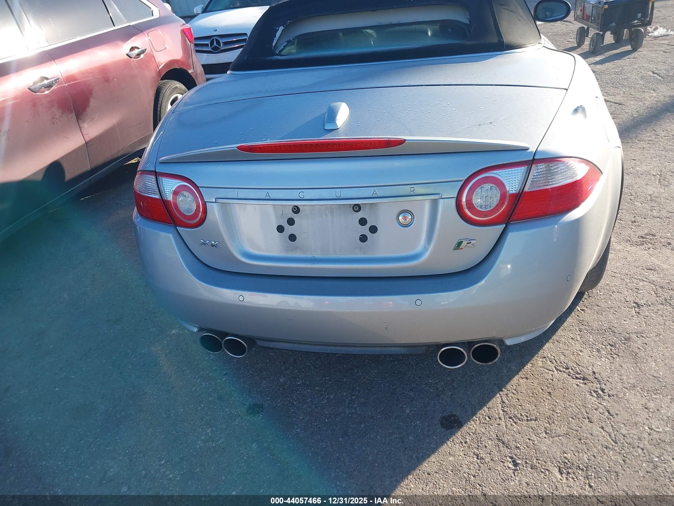 2007 Jaguar Xkr   Silver vin: SAJWA44CX79B14164