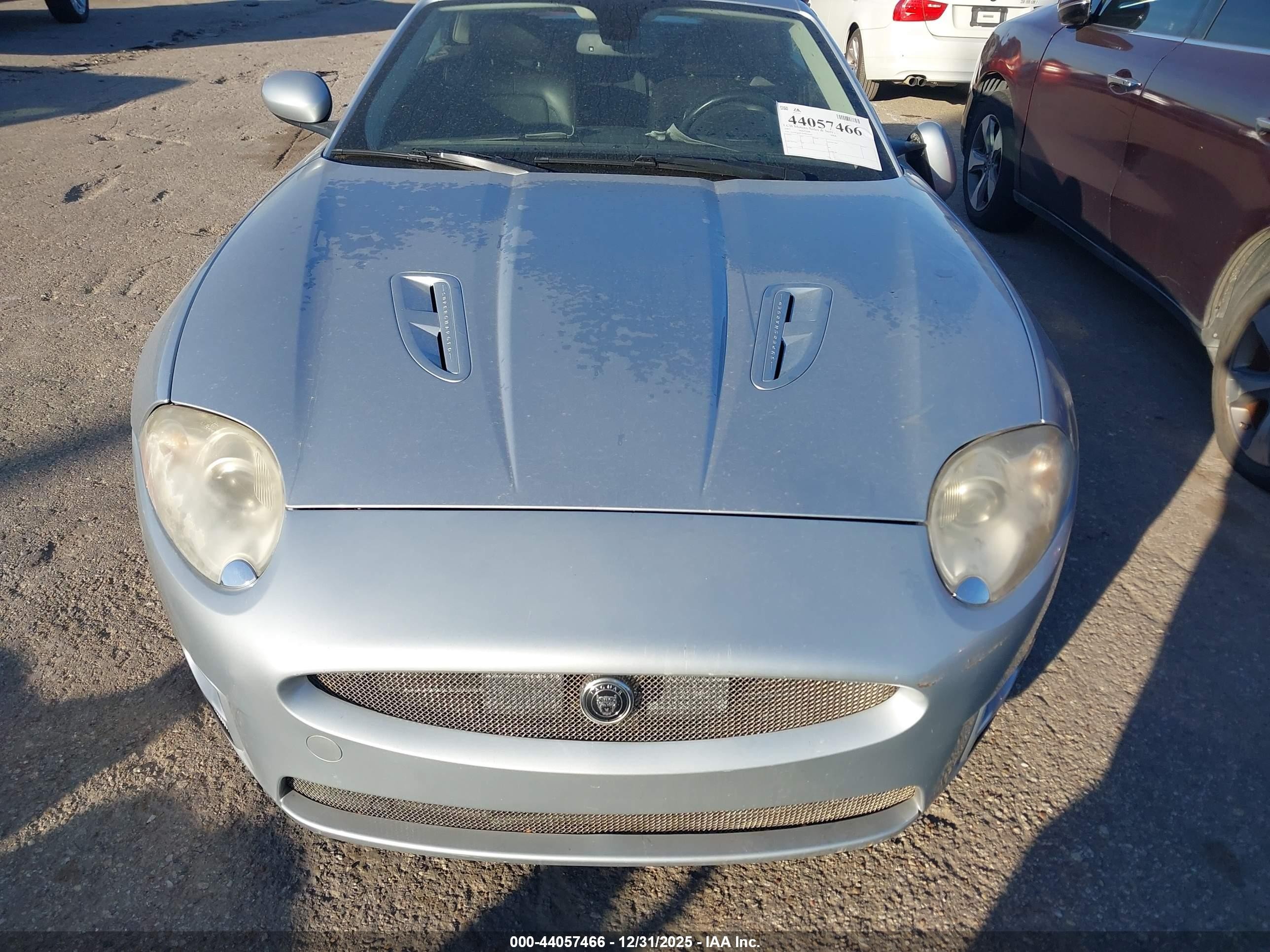 2007 Jaguar Xkr   Silver vin: SAJWA44CX79B14164