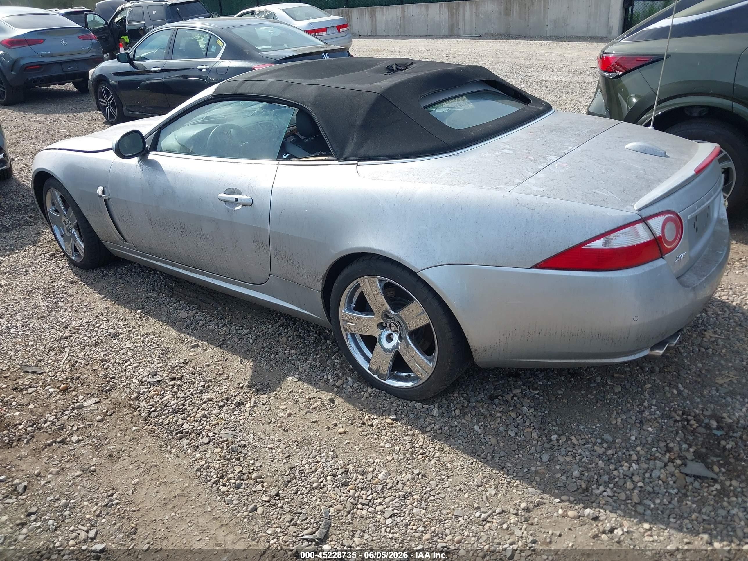 2007 Jaguar Xkr   Silver vin: SAJWA44CX79B15573