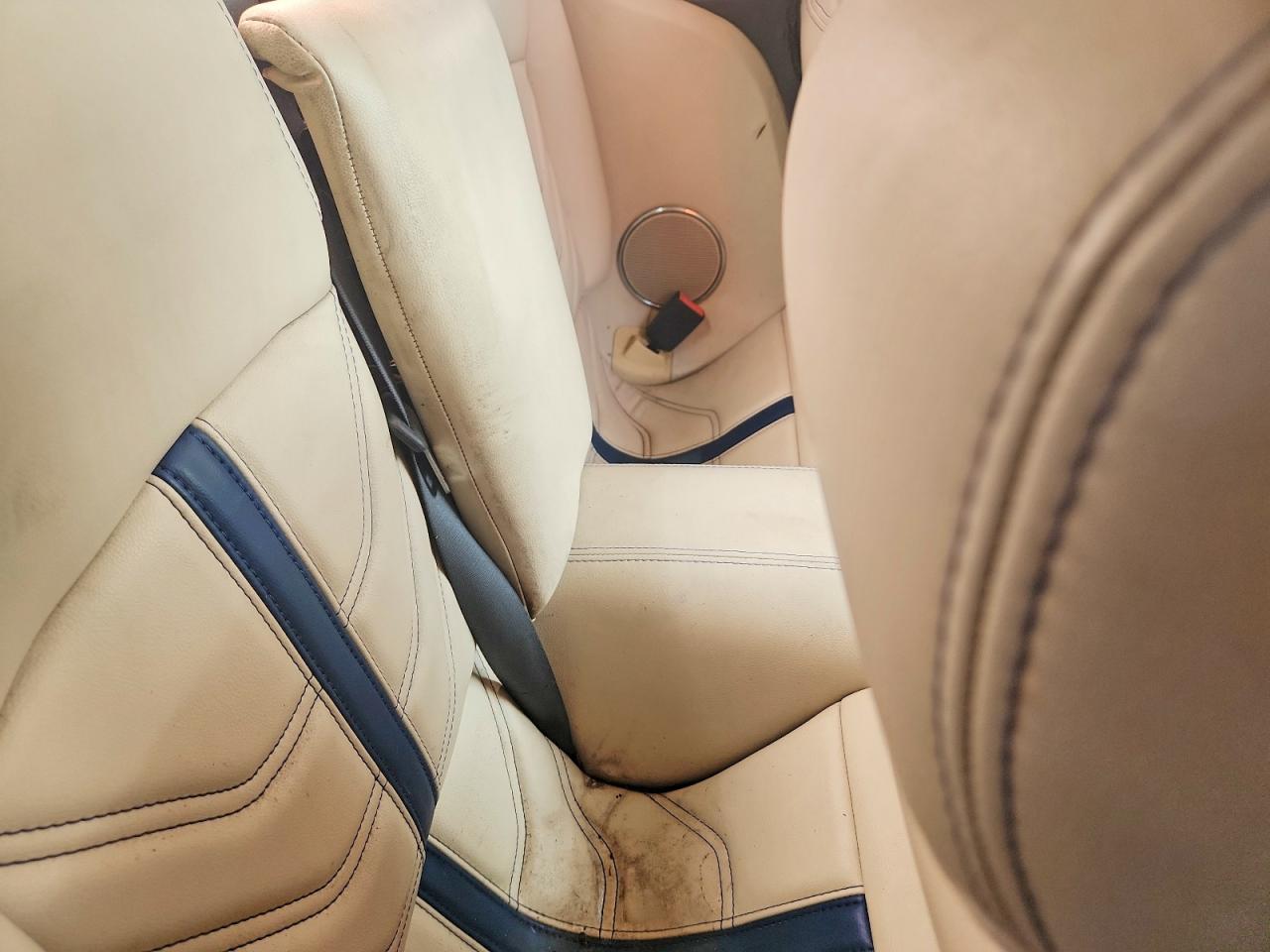 2007 Jaguar Xkr White vin: SAJWA44CX79B18148